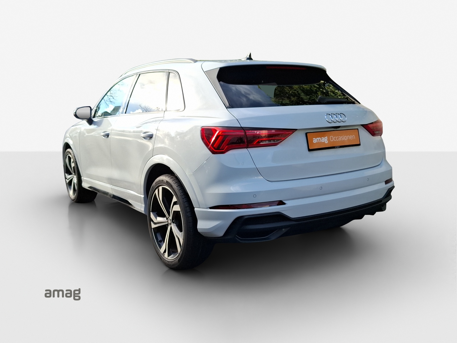 AUDI Q3 35 TFSI S line Attraction S-tronic-image-2