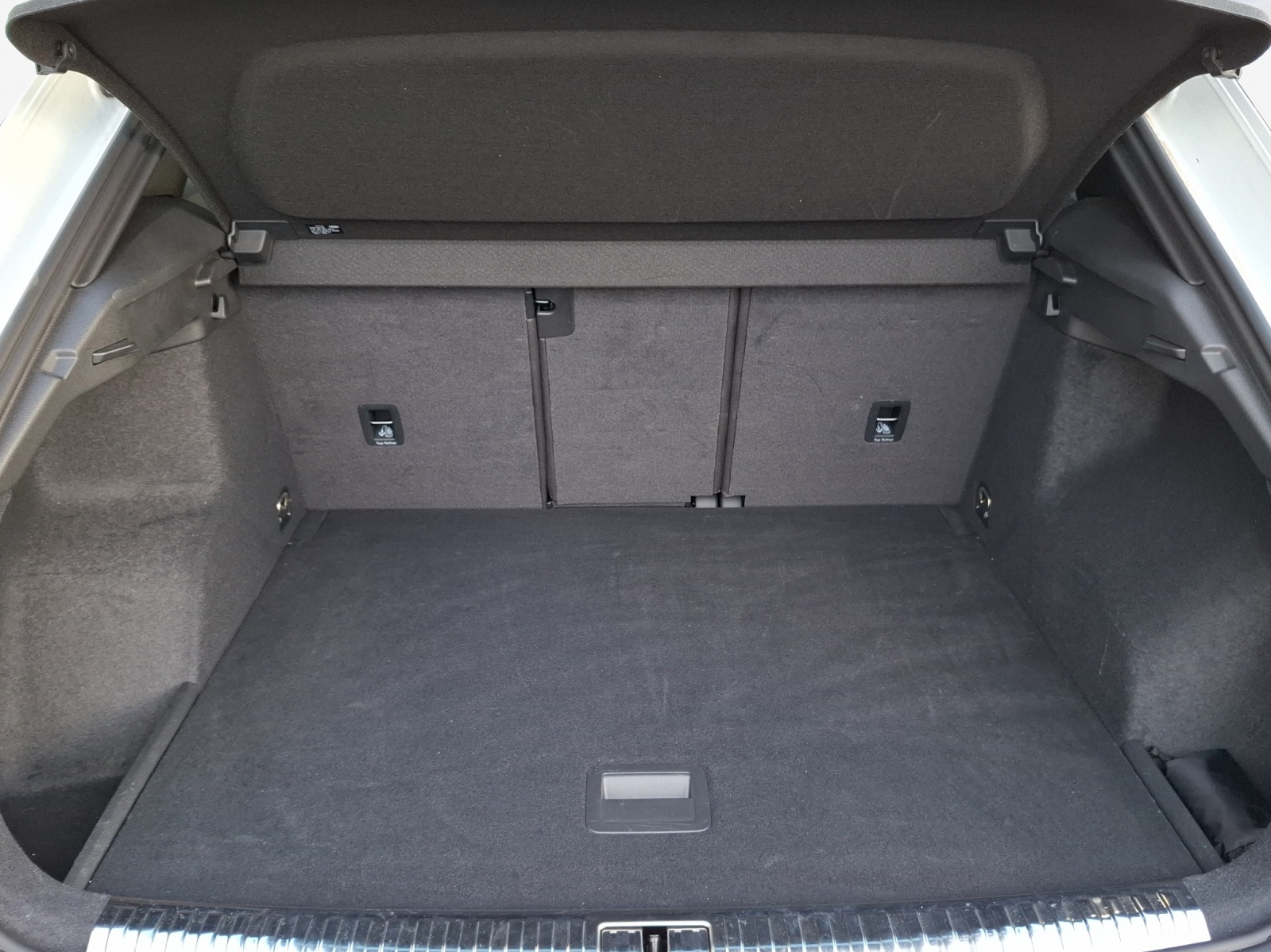 AUDI Q3 35 TFSI S line Attraction S-tronic-image-12