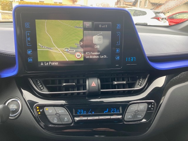 TOYOTA C-HR 1.2 Turbo Style 4WD Multidrive S-image-11