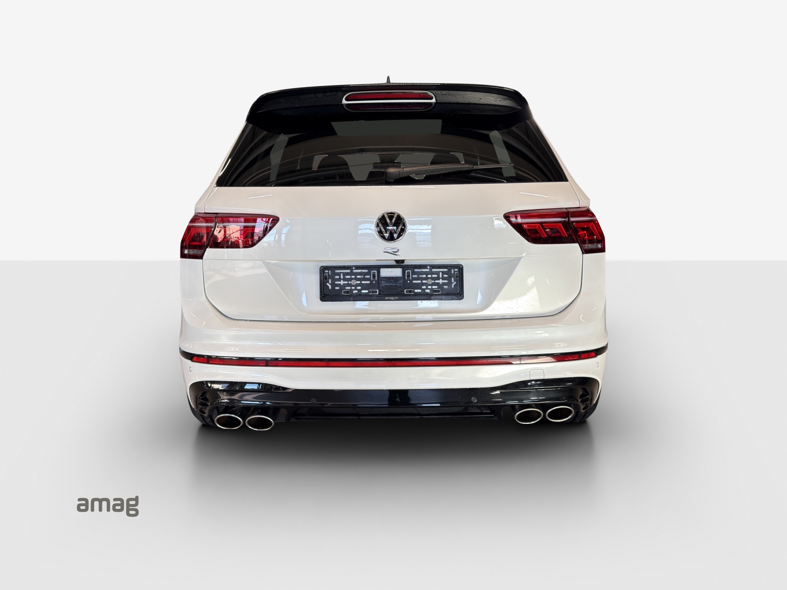 VW Tiguan 2.0TSI R 4Motion DSG-image-4