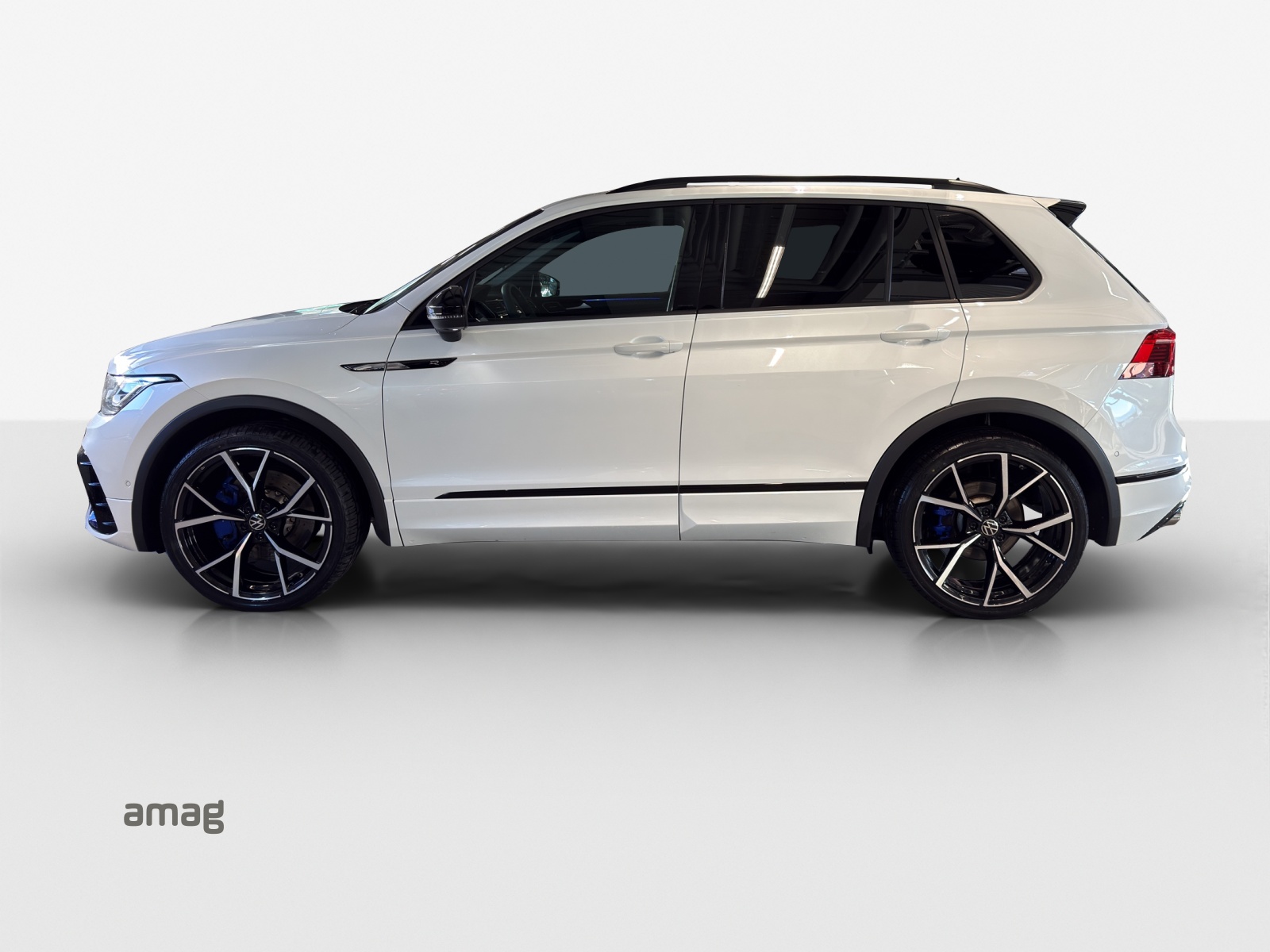 VW Tiguan 2.0TSI R 4Motion DSG-image-2