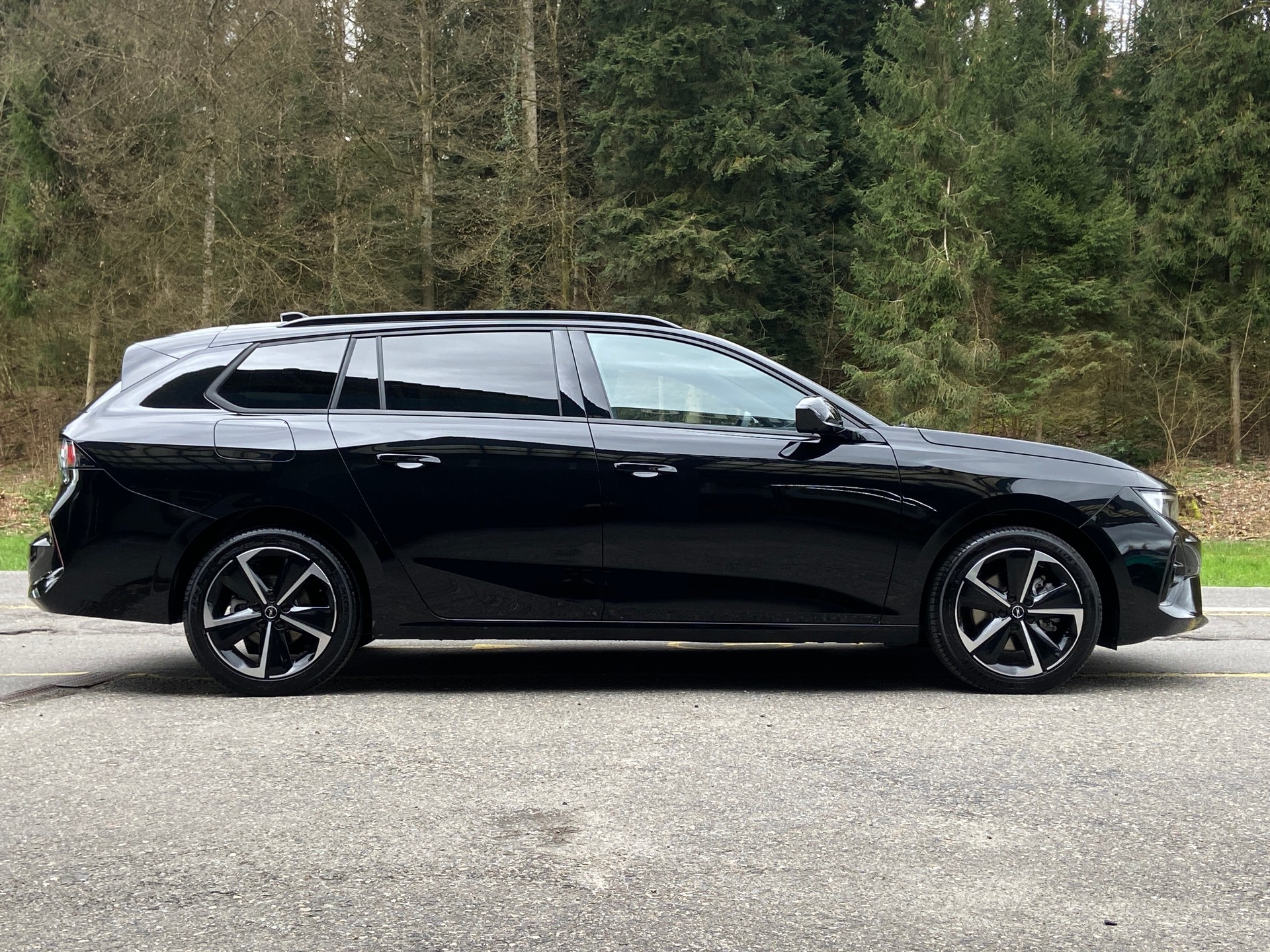 OPEL Astra Sports Tourer 1.2i Turbo GS Automat-image-14