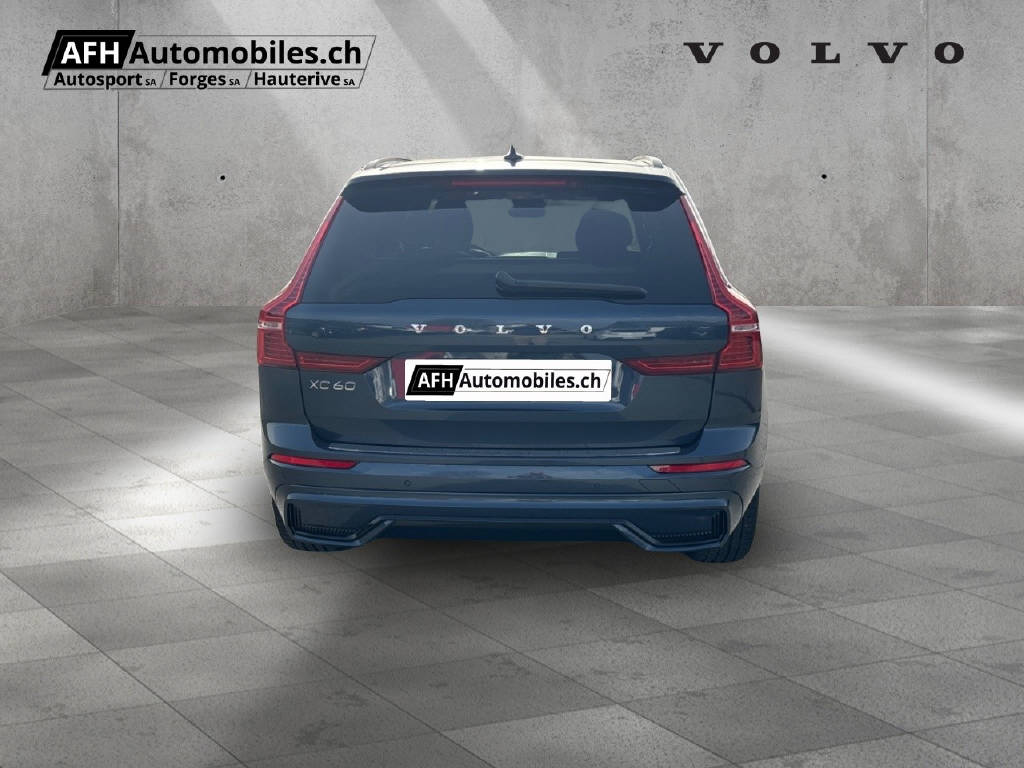 VOLVO XC60 2.0 B5 MH R-Design AWD-showroom-element-3