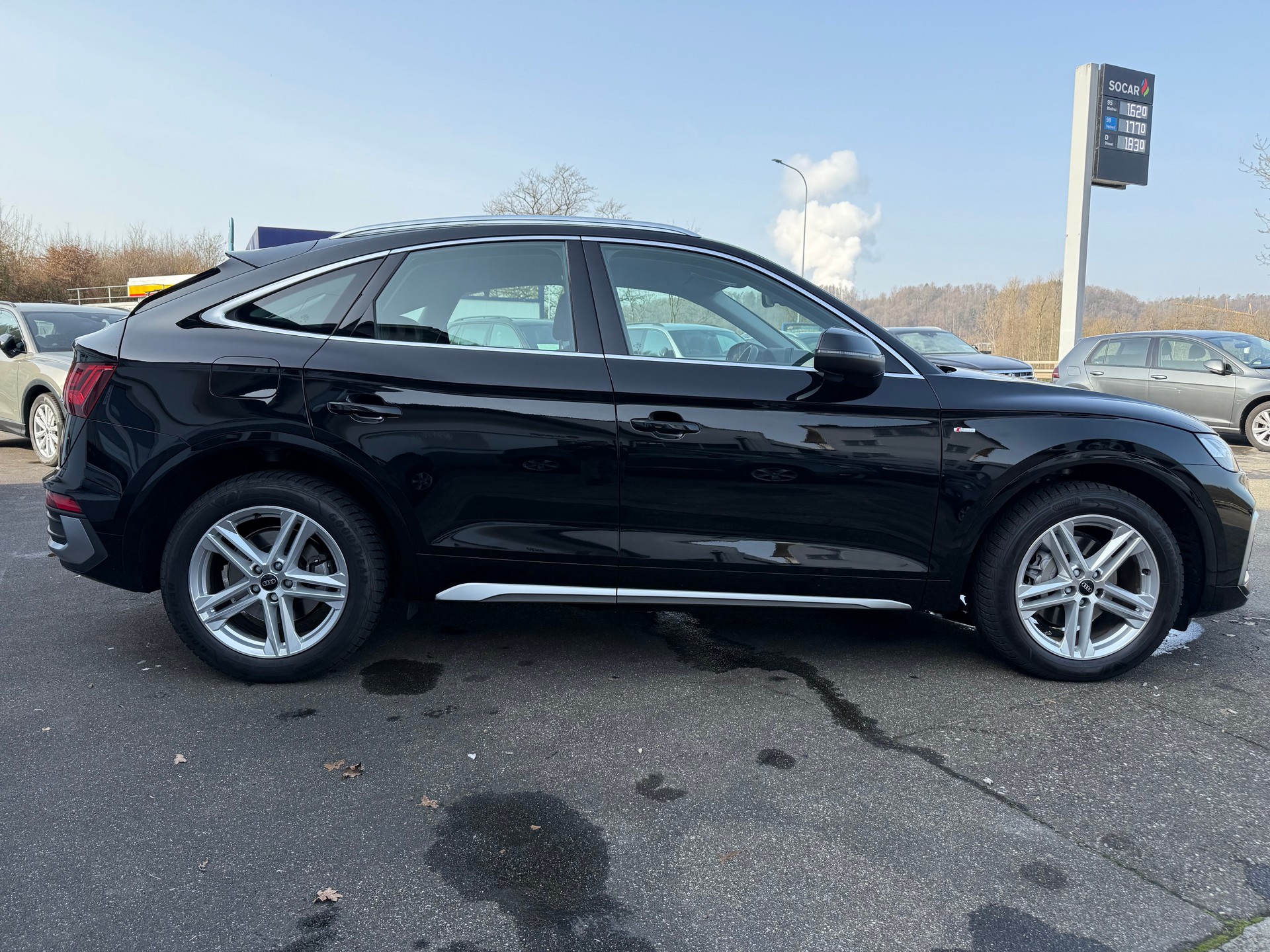 AUDI Q5 Sportback 40 TDI S line quattro S-tronic-image-1