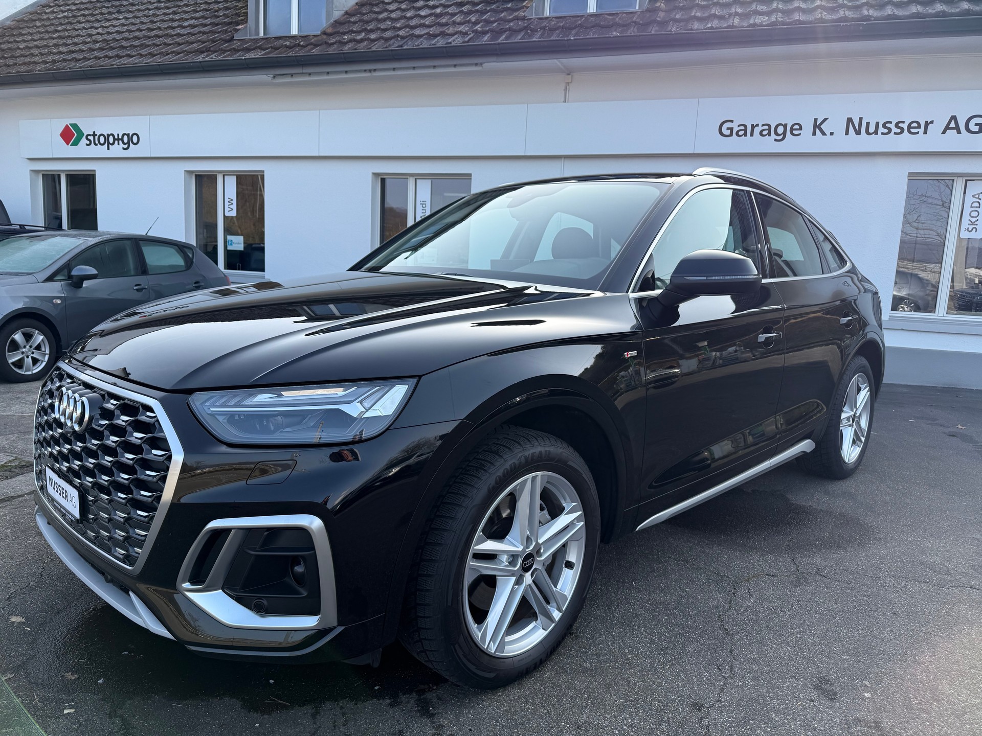 AUDI Q5 Sportback 40 TDI S line quattro S-tronic-image-6