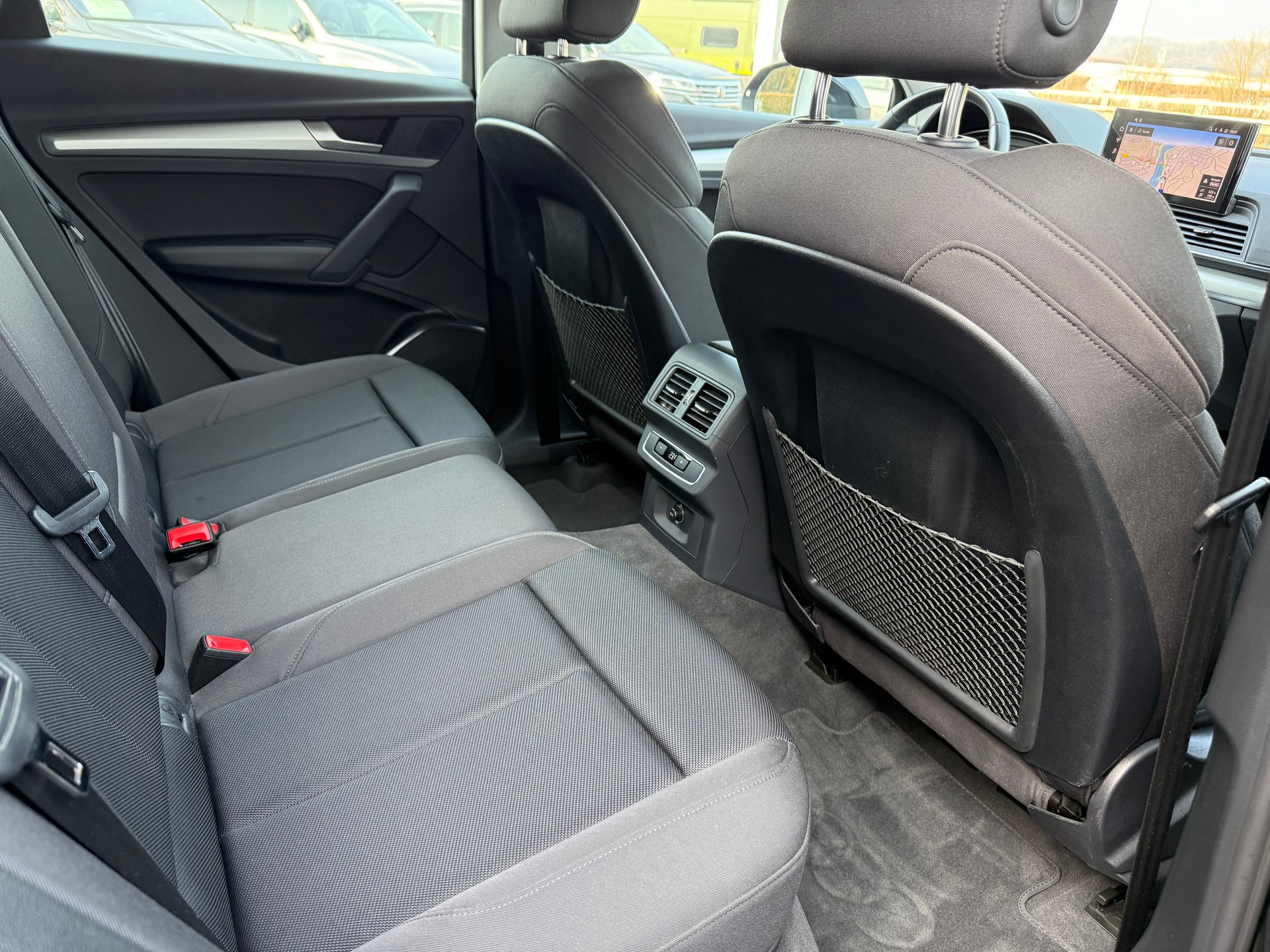 AUDI Q5 Sportback 40 TDI S line quattro S-tronic-image-14