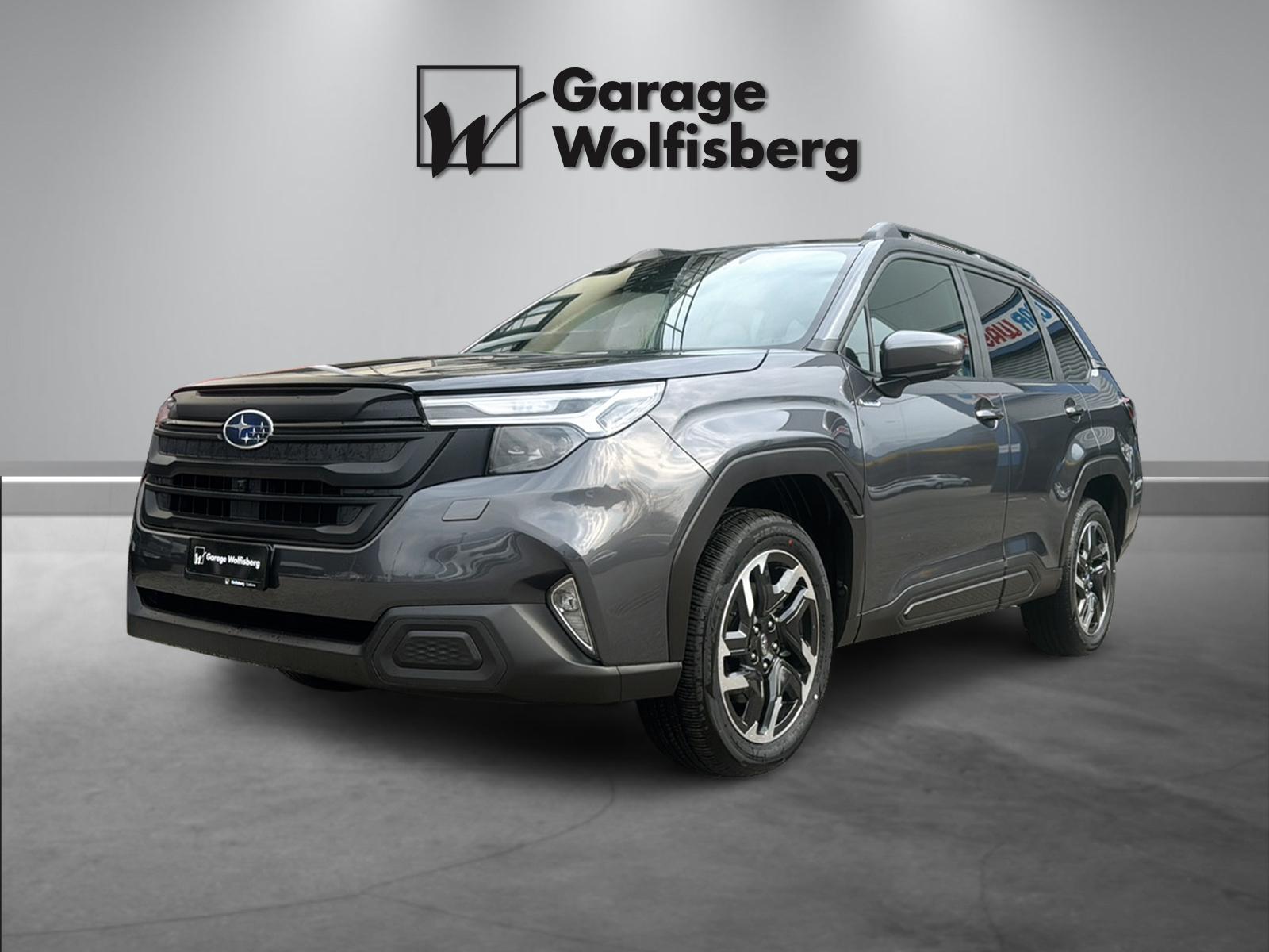 SUBARU Forester Station 2.0i e-Boxer Swiss Plus-image-0