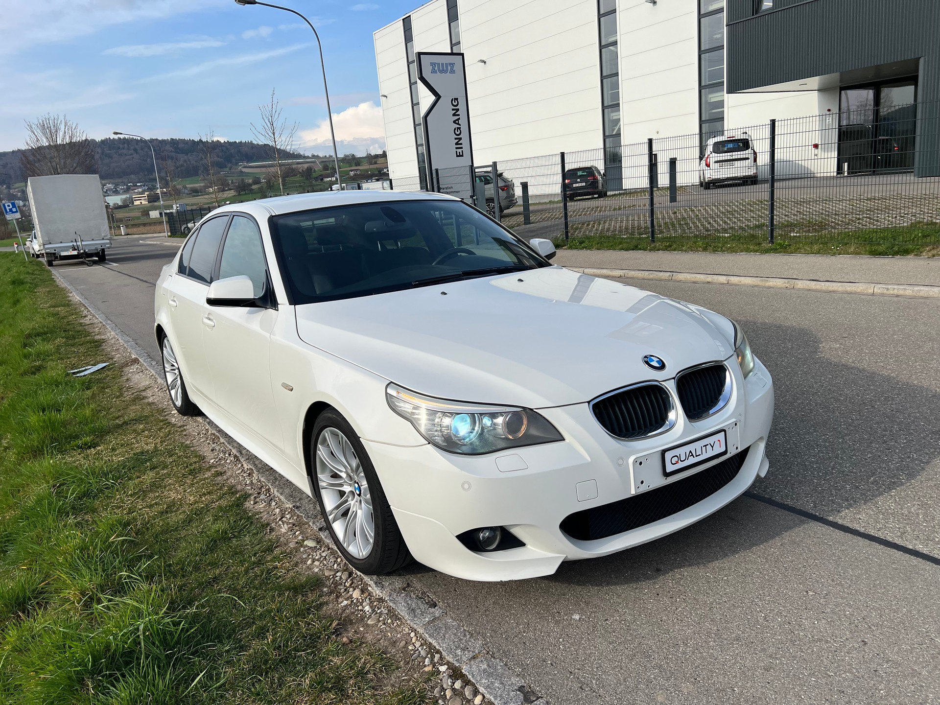BMW 520d Steptronic- M-SPORTPACKET***-image-0