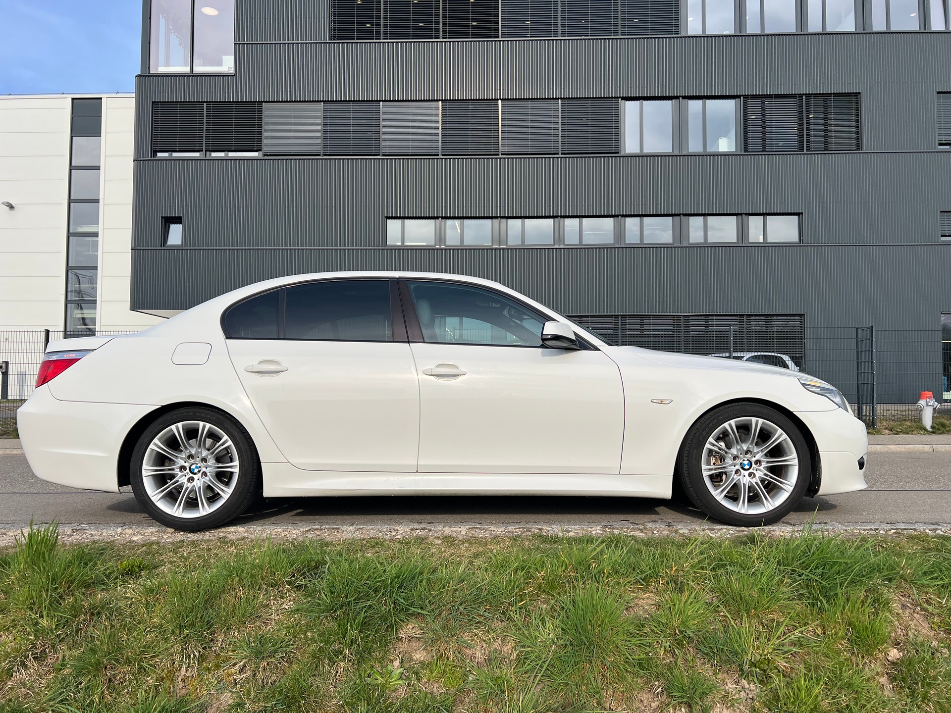 BMW 520d Steptronic- M-SPORTPACKET***-image-14