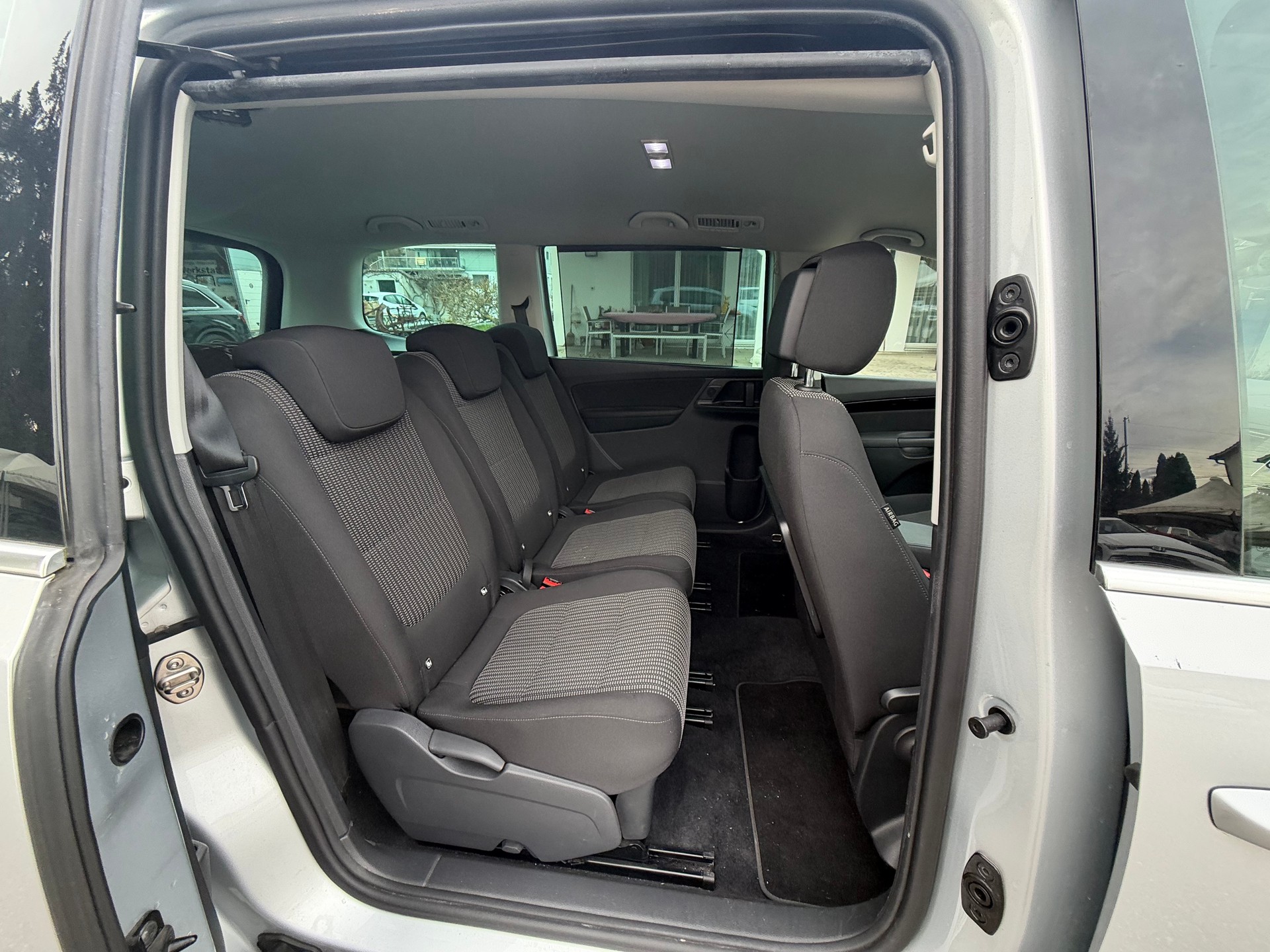 SEAT Alhambra 2.0 TDI DSG Style-image-10