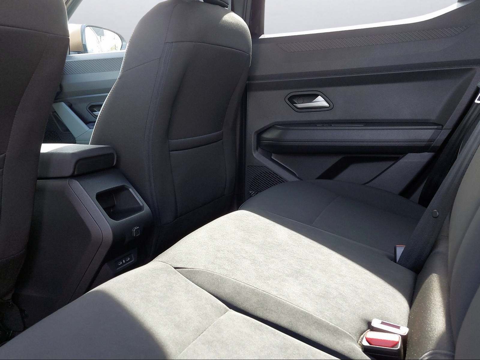 DACIA Duster 1.8 Hybrid Extreme-image-6