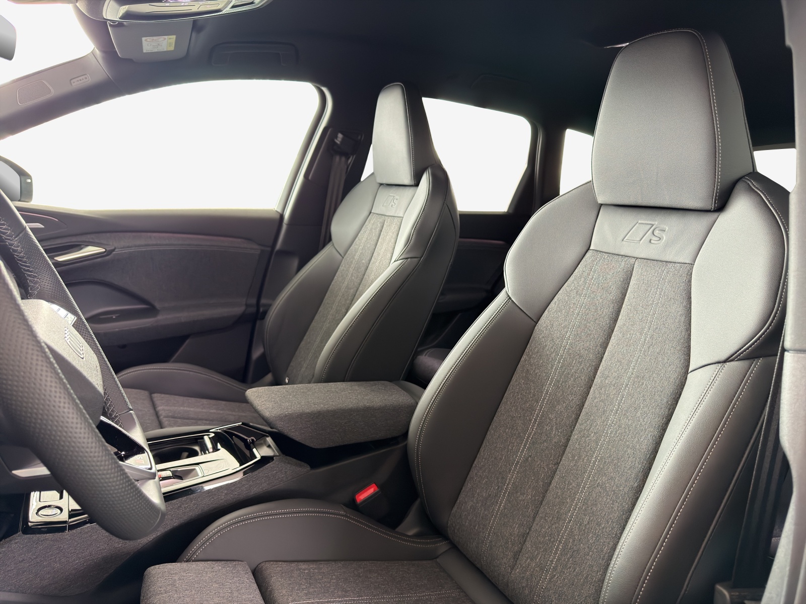 AUDI Q6 e-tron quattro-image-14