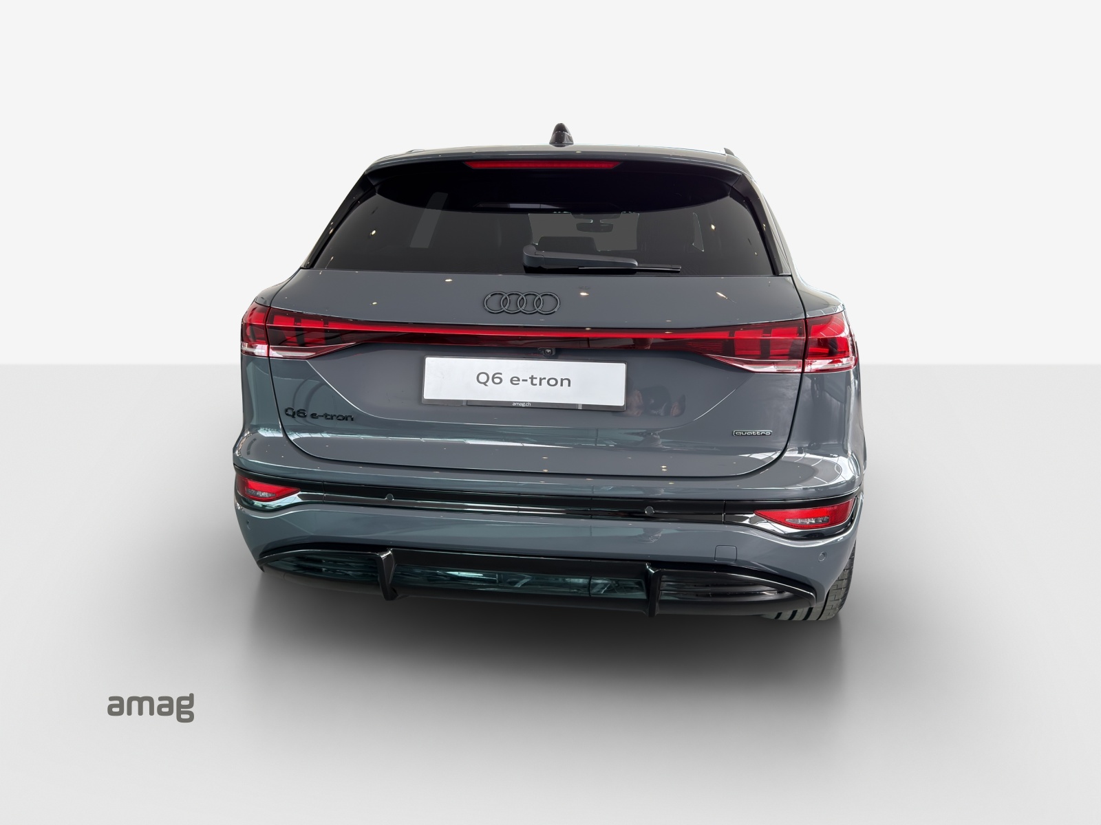 AUDI Q6 e-tron quattro-image-3