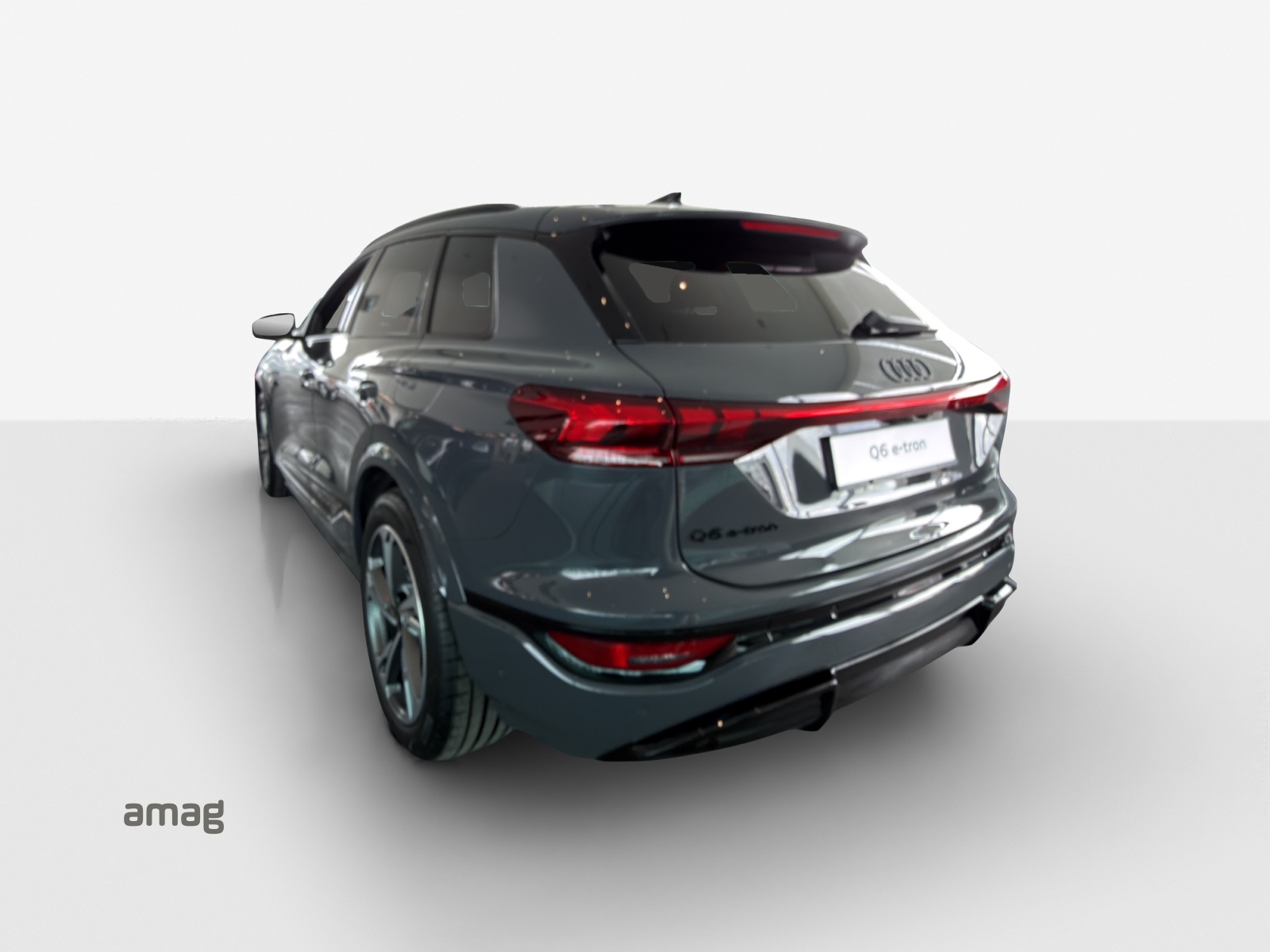 AUDI Q6 e-tron quattro-image-2