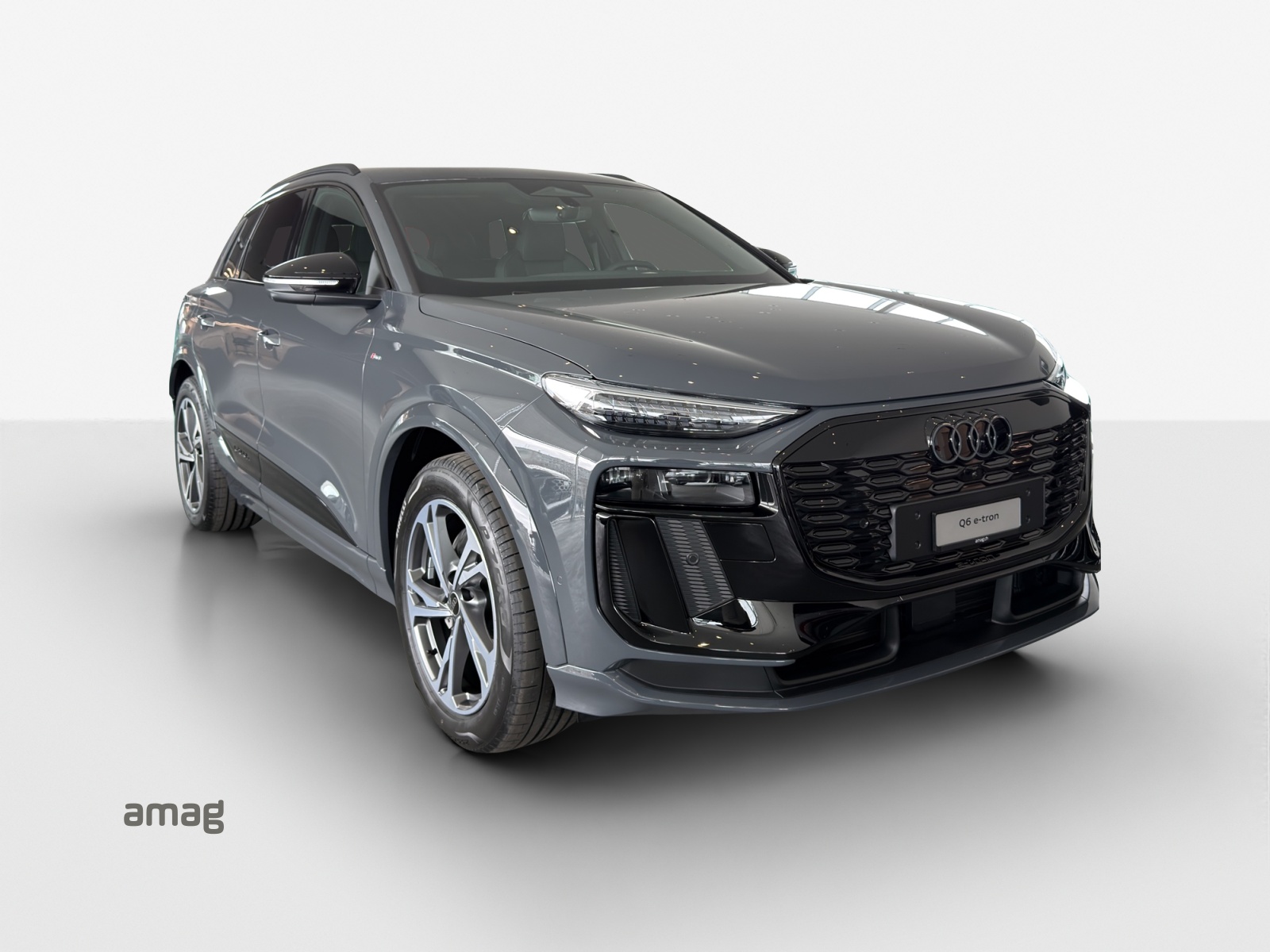 AUDI Q6 e-tron quattro-image-5