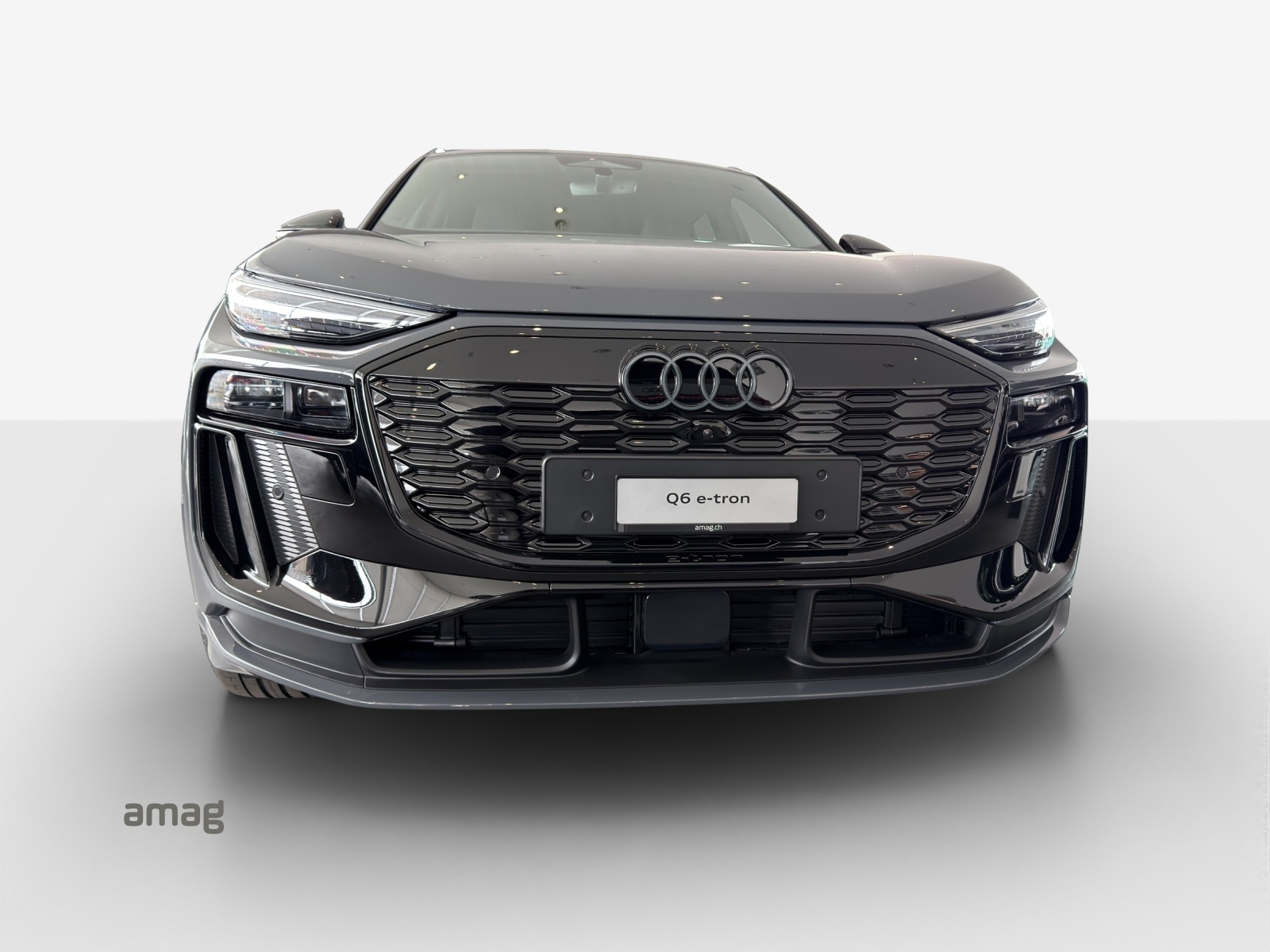 AUDI Q6 e-tron quattro-image-6