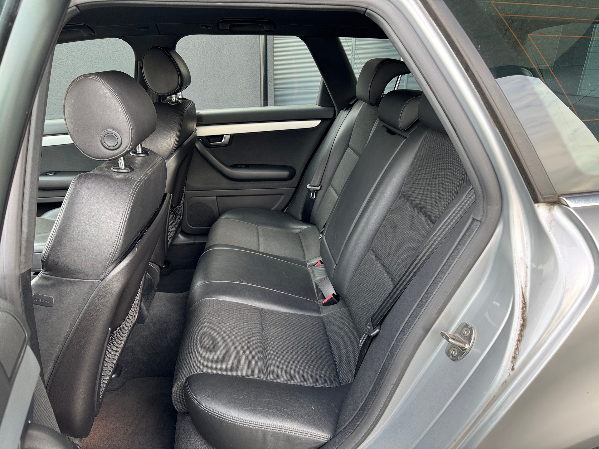 AUDI A4 Avant 2.0 Turbo FSI-image-8
