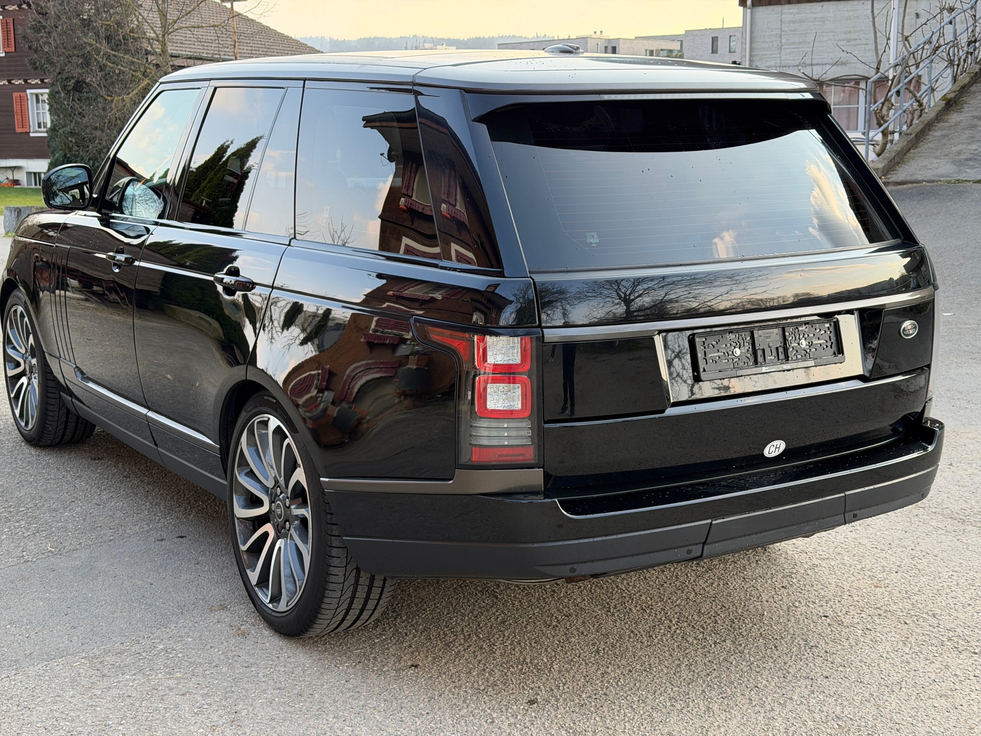 LAND ROVER Range Rover 3.0 TDV6 HSE Automatic-image-5