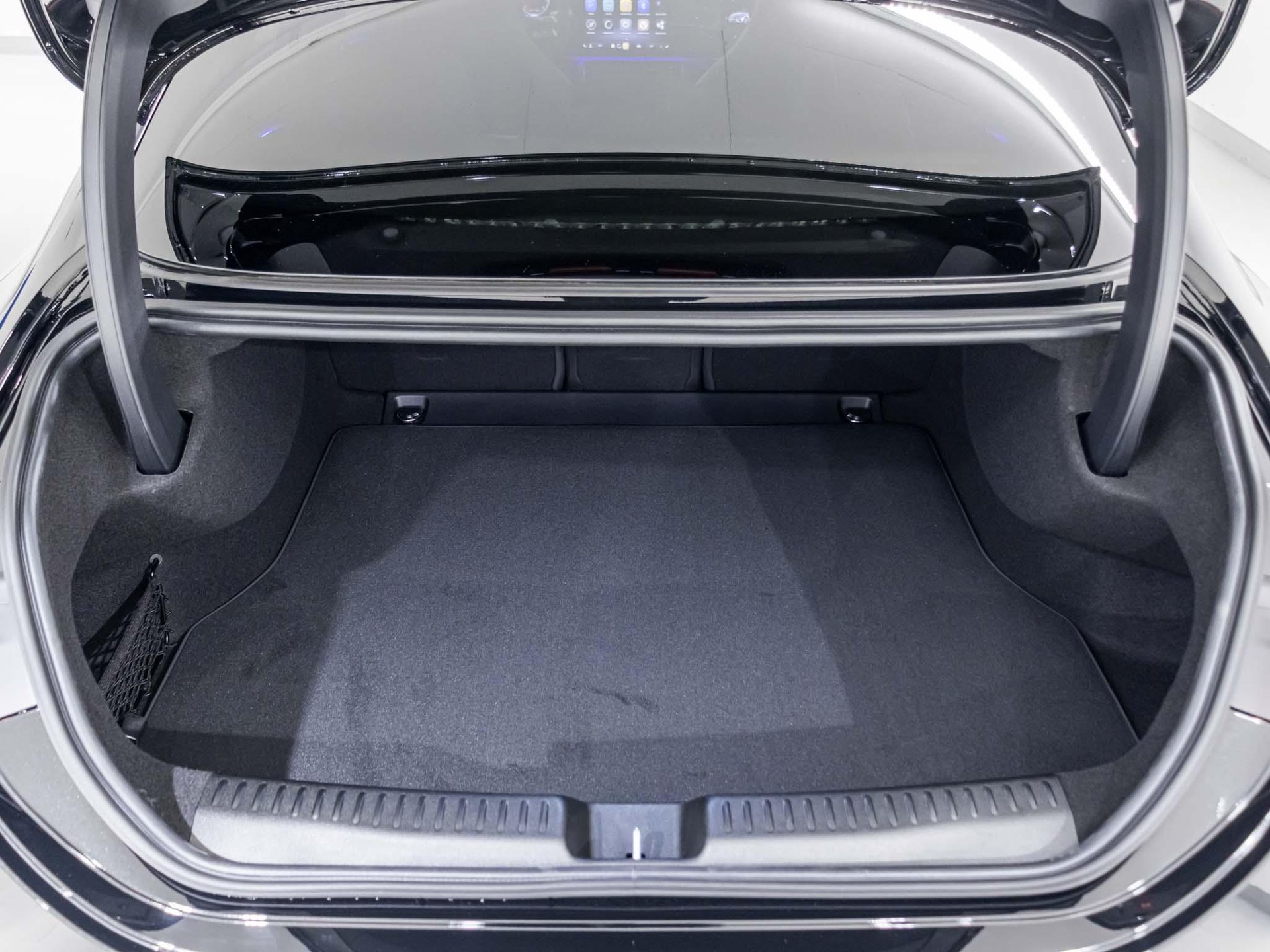 MERCEDES-BENZ CLA 220 4MATIC-image-13