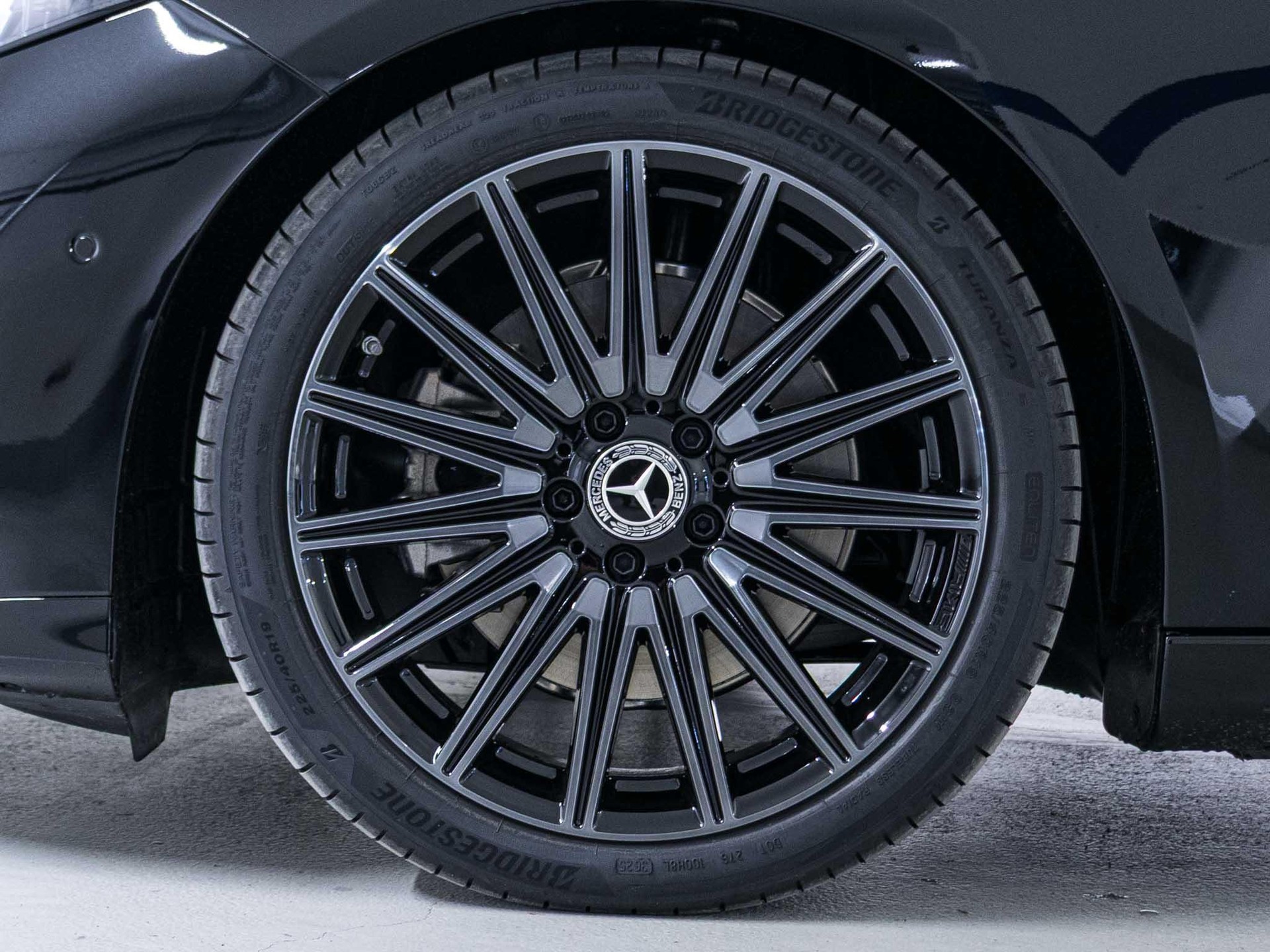 MERCEDES-BENZ CLA 220 4MATIC-image-14