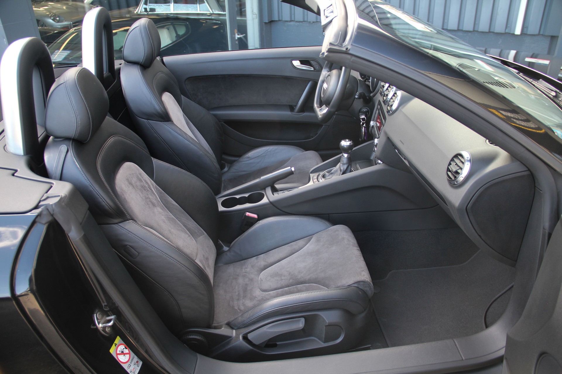 AUDI TT Roadster 2.0 TFSI 🇩🇪 ⭐⭐⭐⭐⭐-image-8