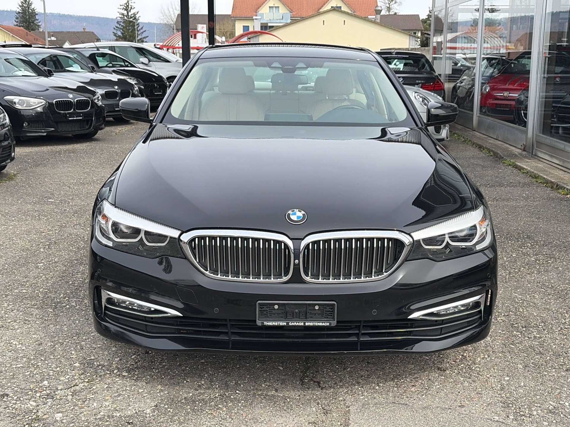 BMW 520d xDrive Luxury Line Steptronic-image-1