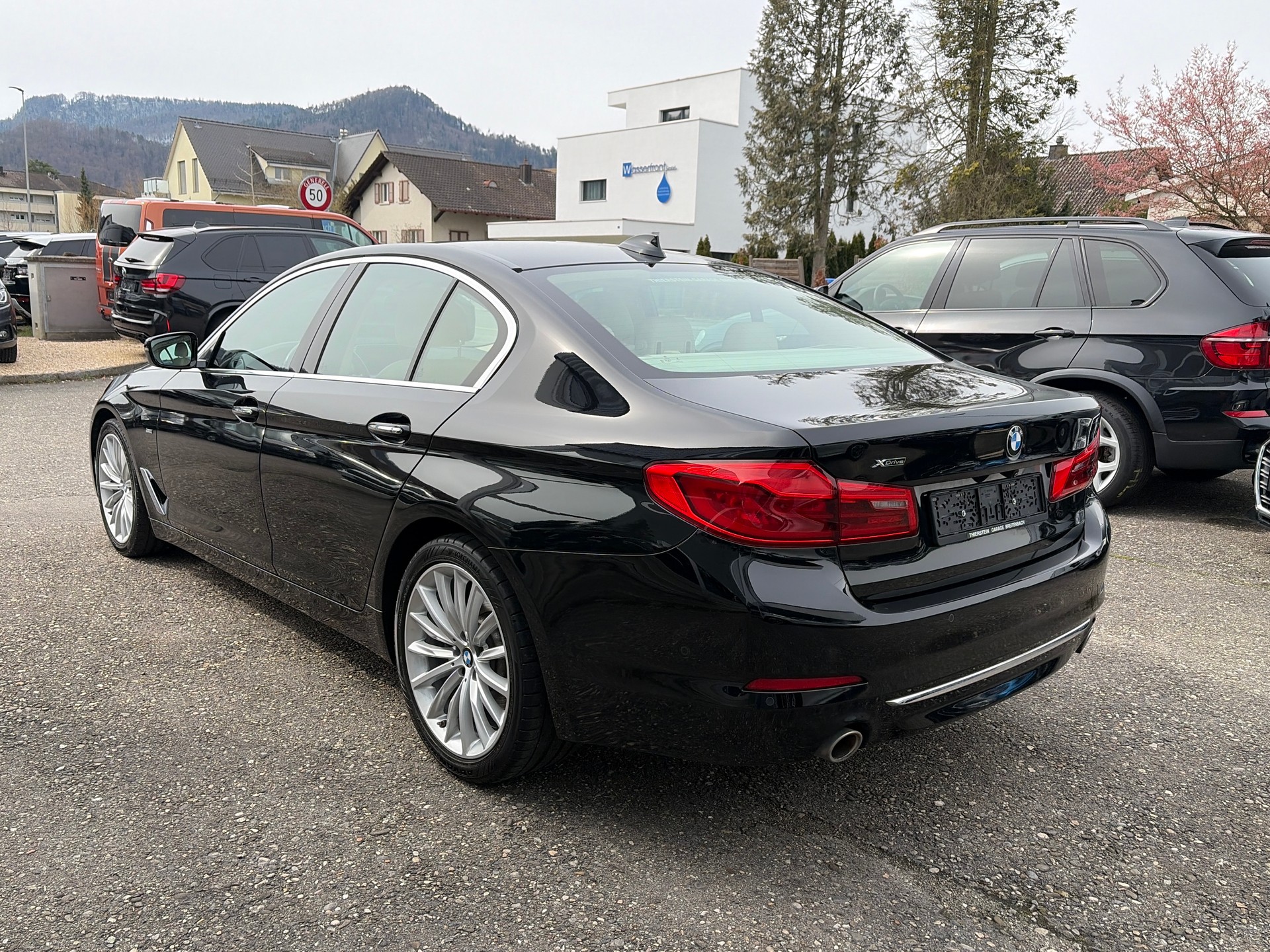BMW 520d xDrive Luxury Line Steptronic-image-3