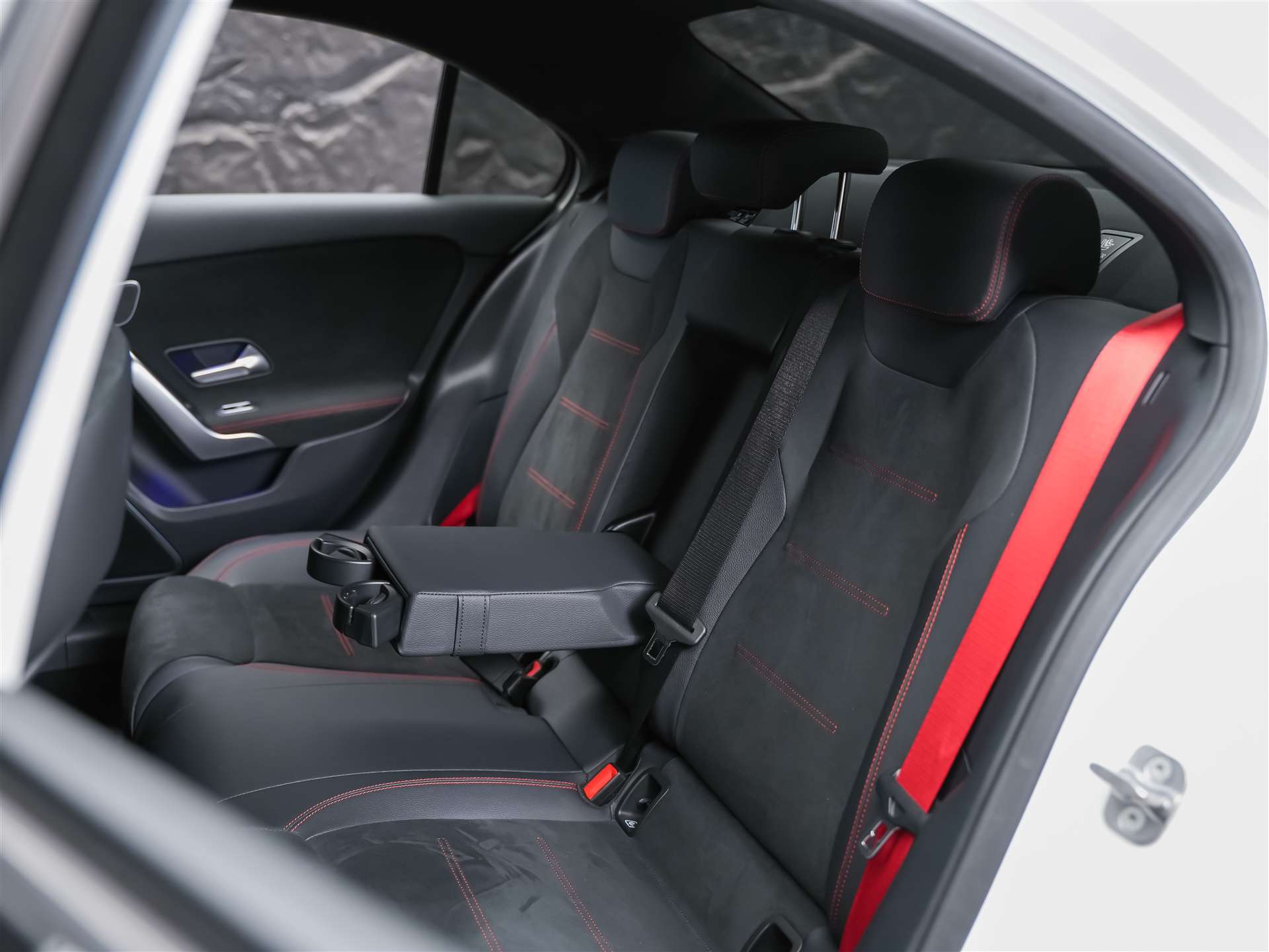 MERCEDES-BENZ A 35 AMG 4Matic+ 8G-DCT *Limousine*Facelift*Aeropaket*-image-12