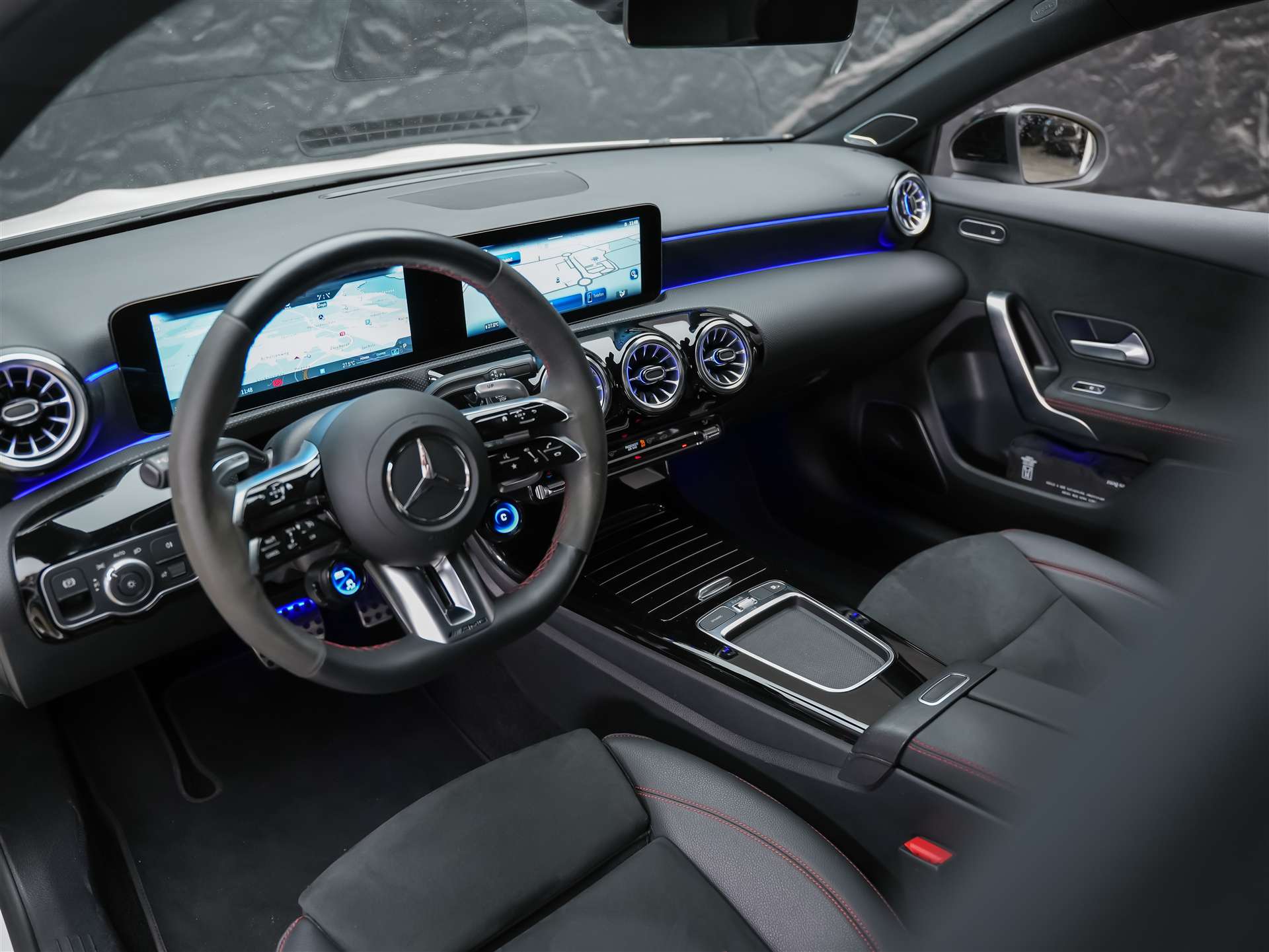 MERCEDES-BENZ A 35 AMG 4Matic+ 8G-DCT *Limousine*Facelift*Aeropaket*-image-8