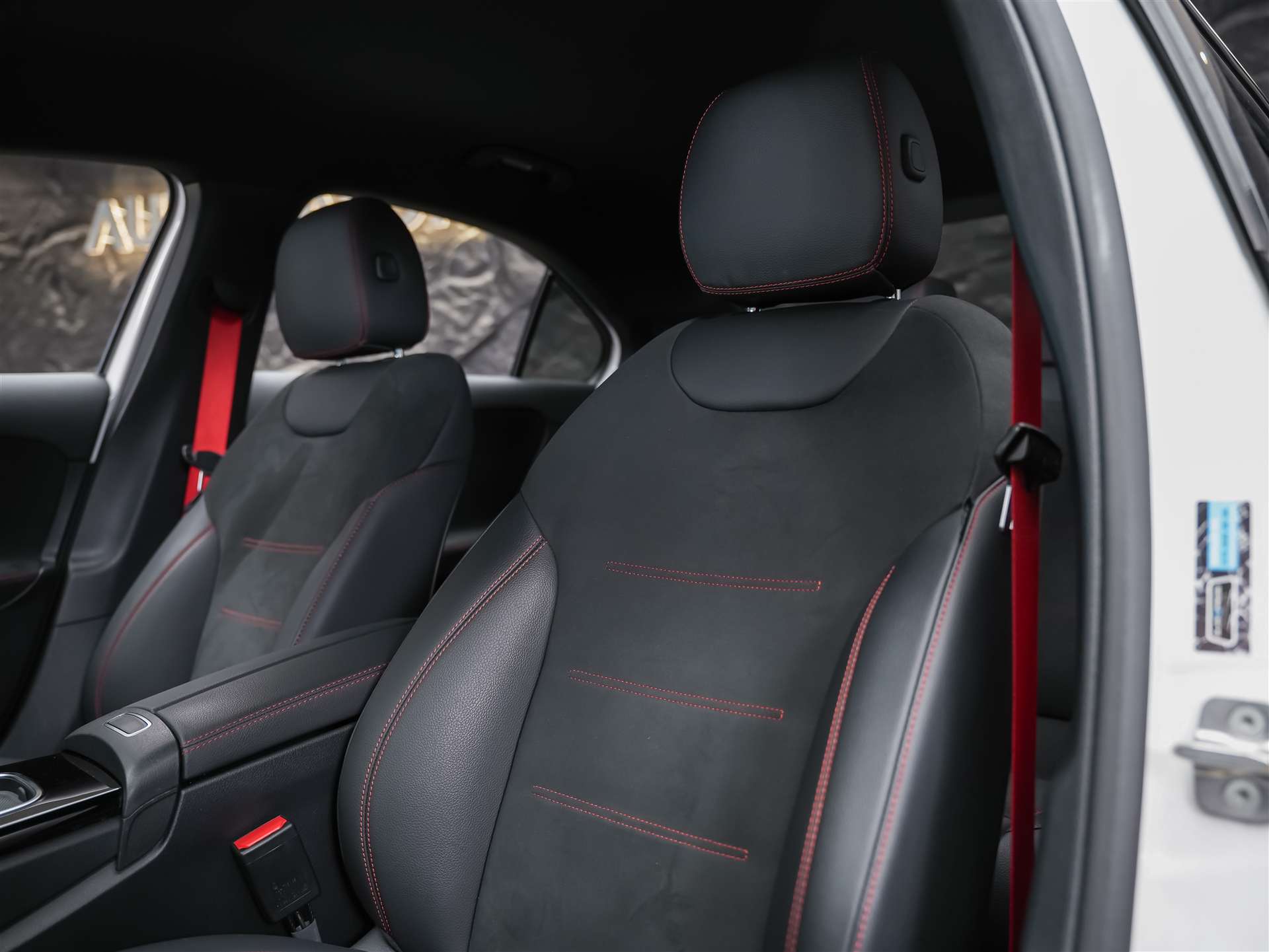 MERCEDES-BENZ A 35 AMG 4Matic+ 8G-DCT *Limousine*Facelift*Aeropaket*-image-10