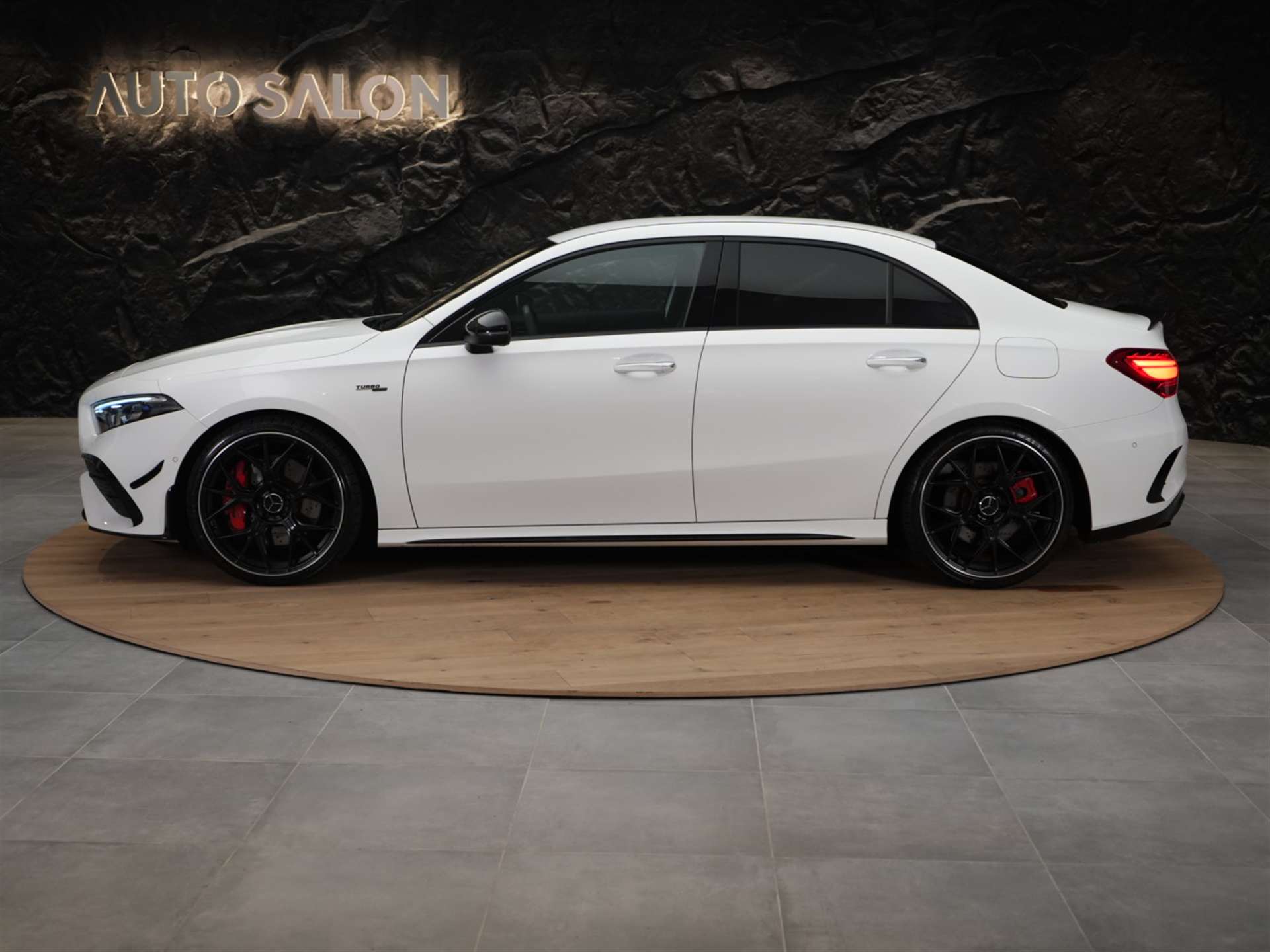 MERCEDES-BENZ A 35 AMG 4Matic+ 8G-DCT *Limousine*Facelift*Aeropaket*-image-1