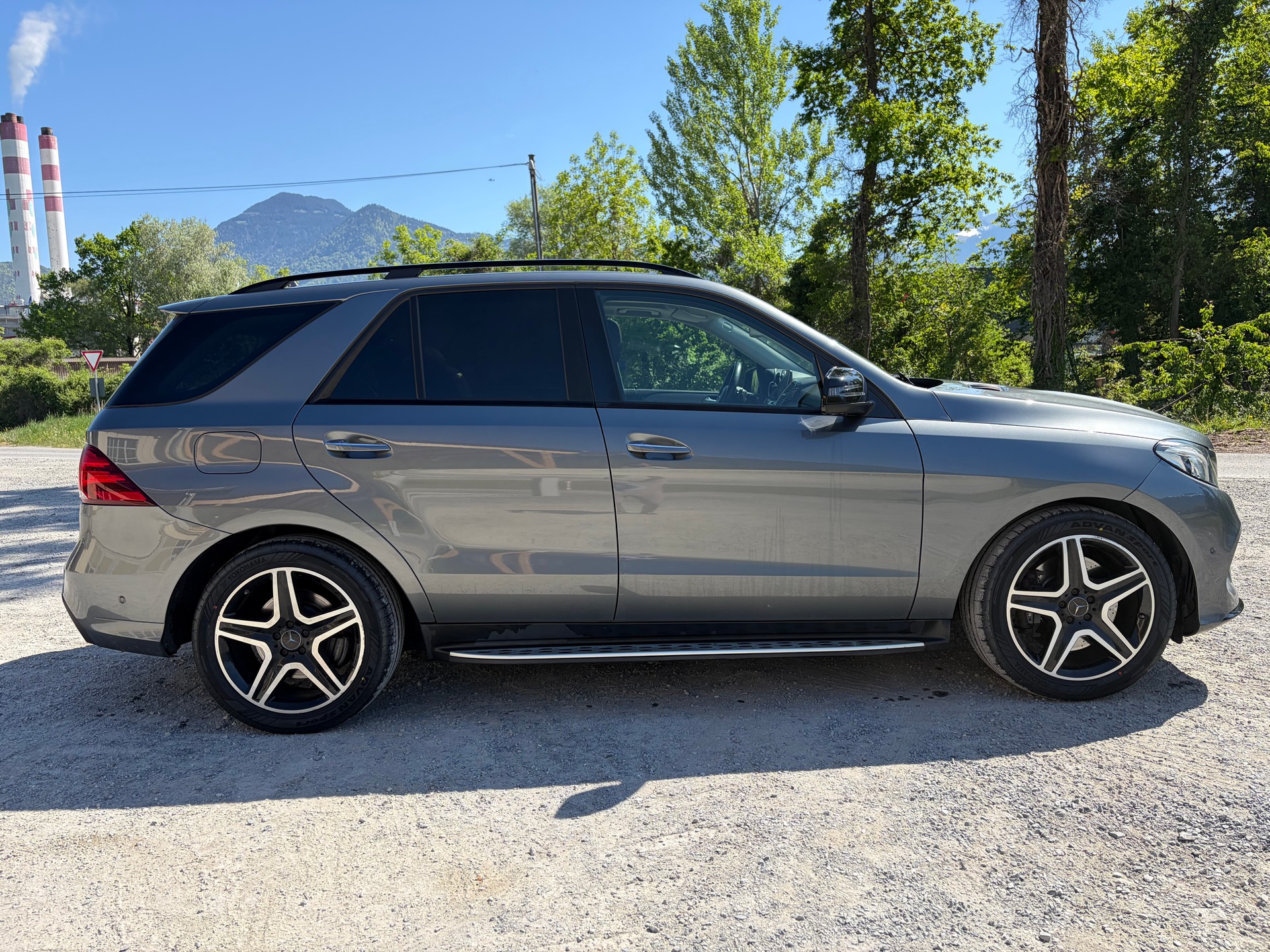 MERCEDES-BENZ GLE 43 AMG 4Matic 9G-Tronic-image-4