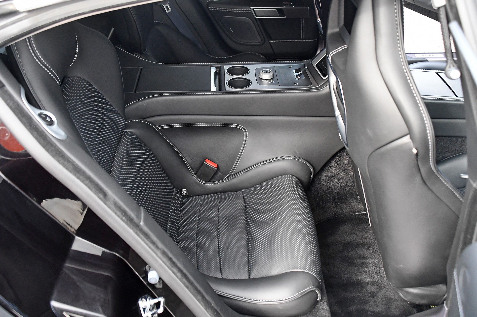 ASTON MARTIN Rapide 5.9 V12 Touchtronic 2-image-9