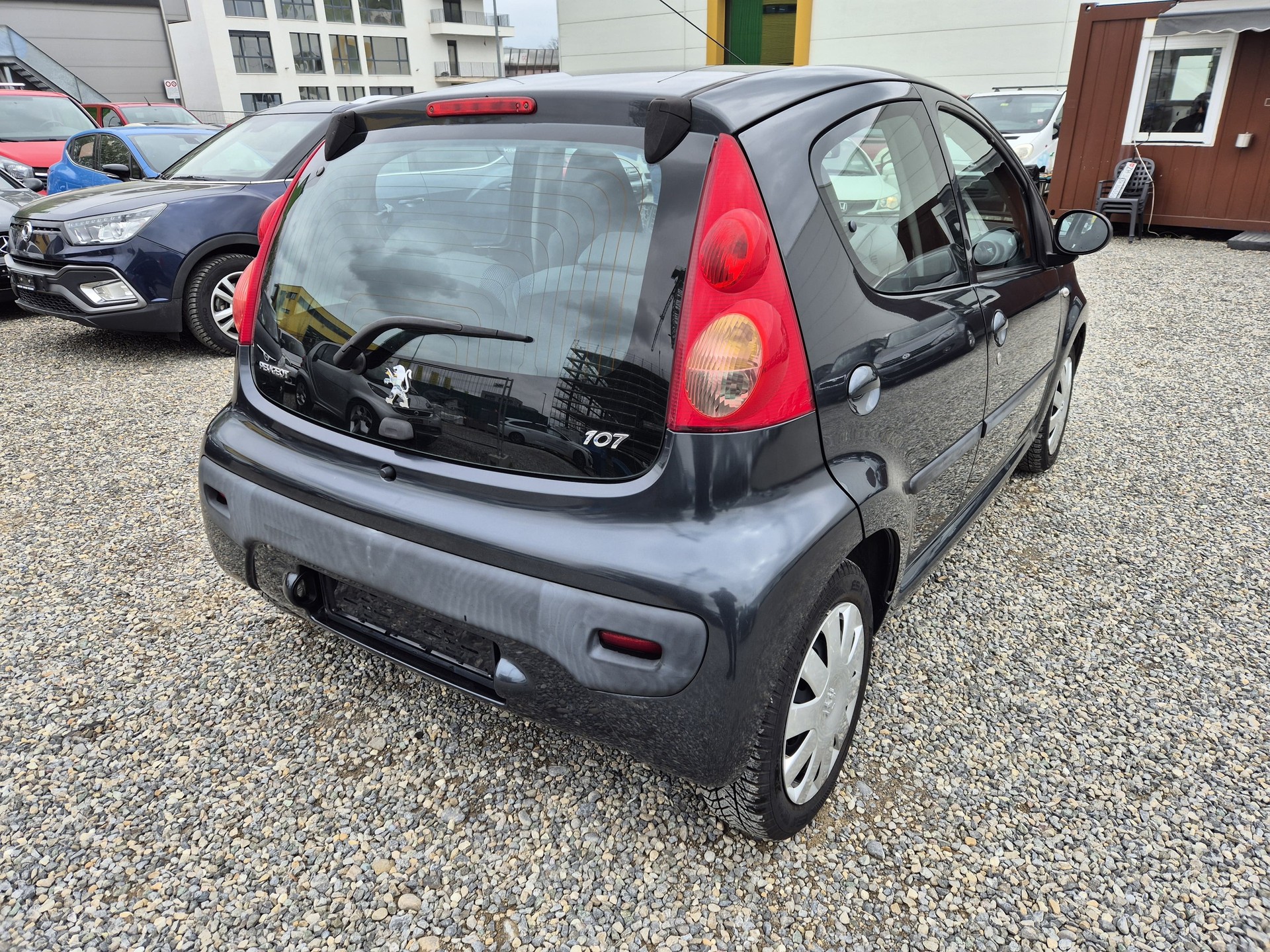 PEUGEOT 107 1.0 Trendy-image-4