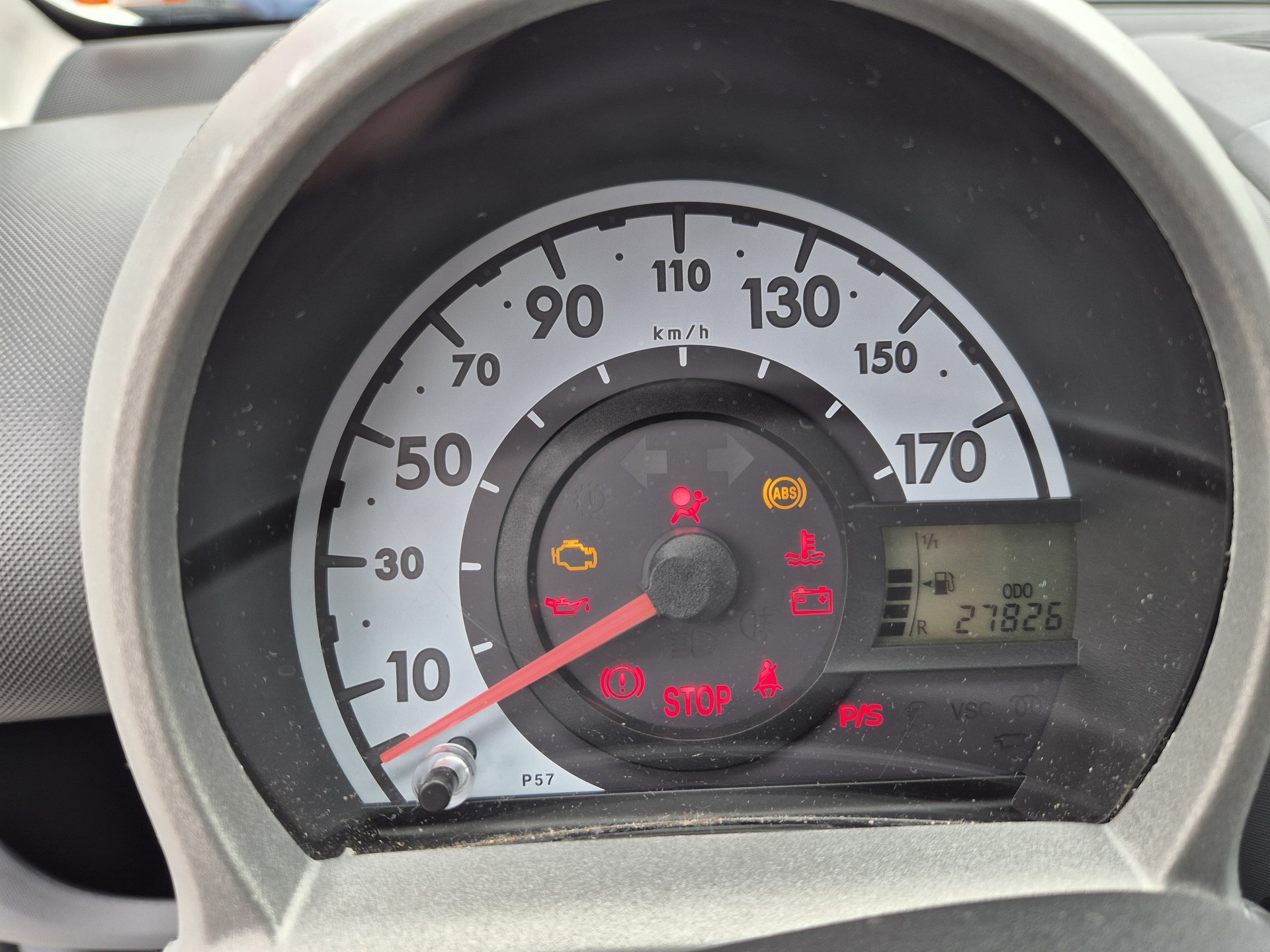 PEUGEOT 107 1.0 Trendy-image-7