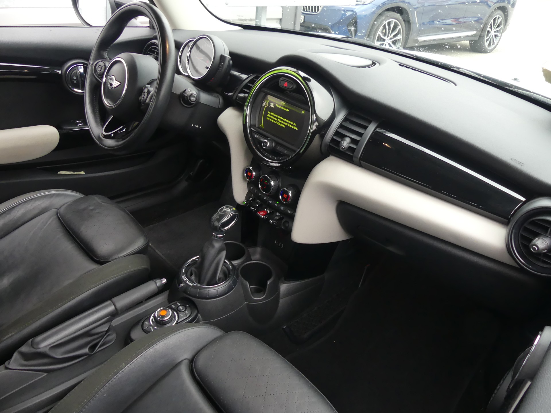 MINI Cooper-image-10