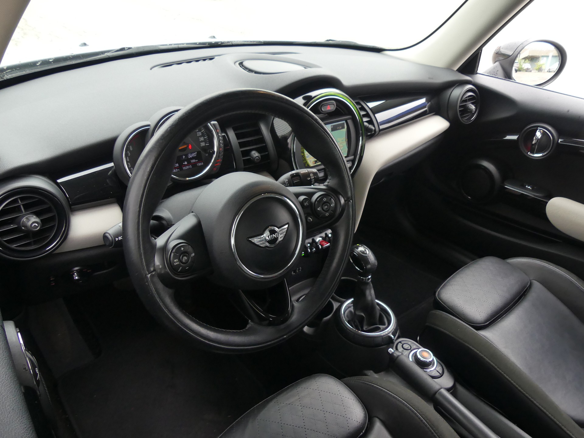 MINI Cooper-image-7