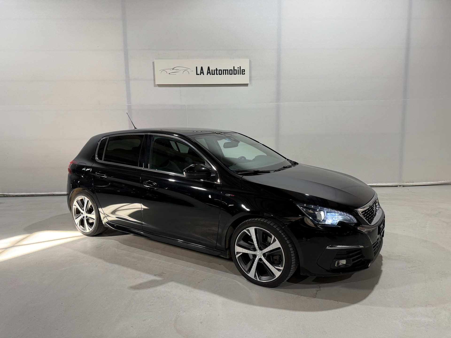 PEUGEOT 308 2.0 BlueHDI GT EAT8-image-5