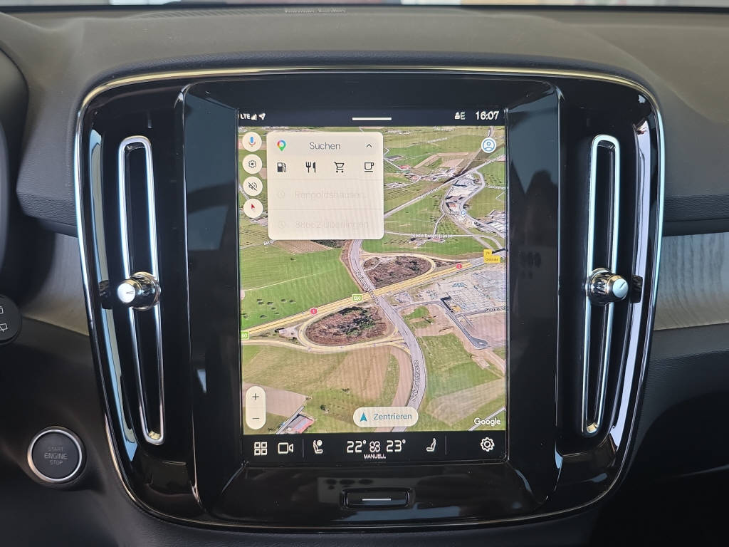 VOLVO XC40 2.0 B4 MH Plus Dark-image-22