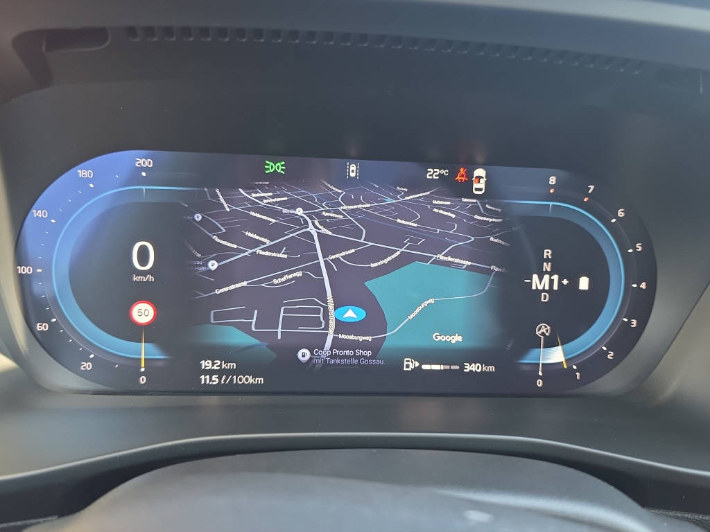 VOLVO XC40 2.0 B4 MH Plus Dark-image-16