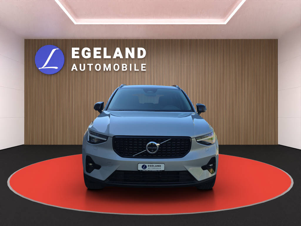 VOLVO XC40 2.0 B4 MH Plus Dark-image-2