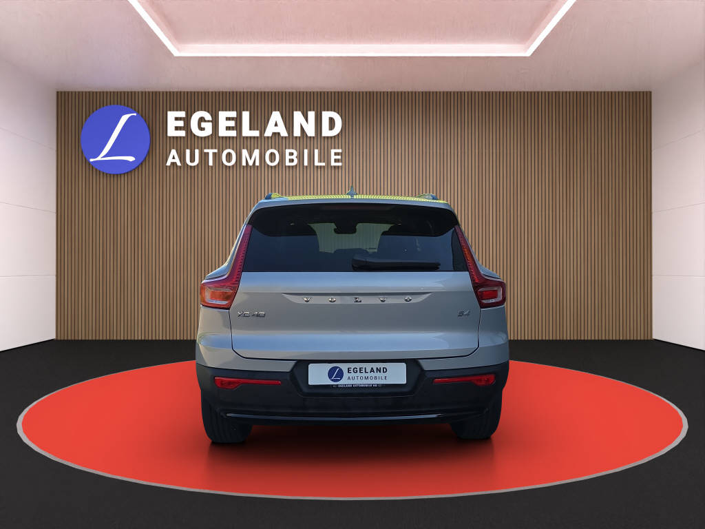 VOLVO XC40 2.0 B4 MH Plus Dark-image-5