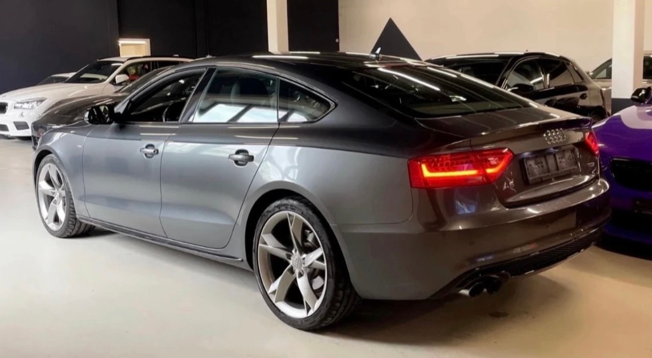 AUDI A5 Sportback 2.0 TDI multitronic-image-9