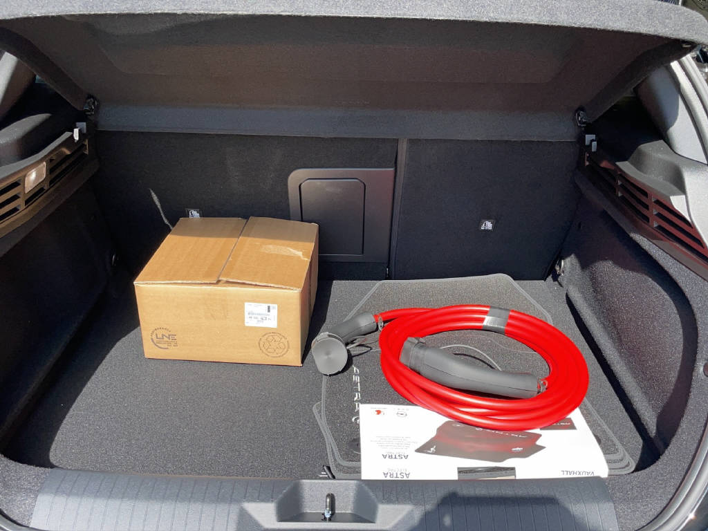 OPEL Astra-e GS-image-8