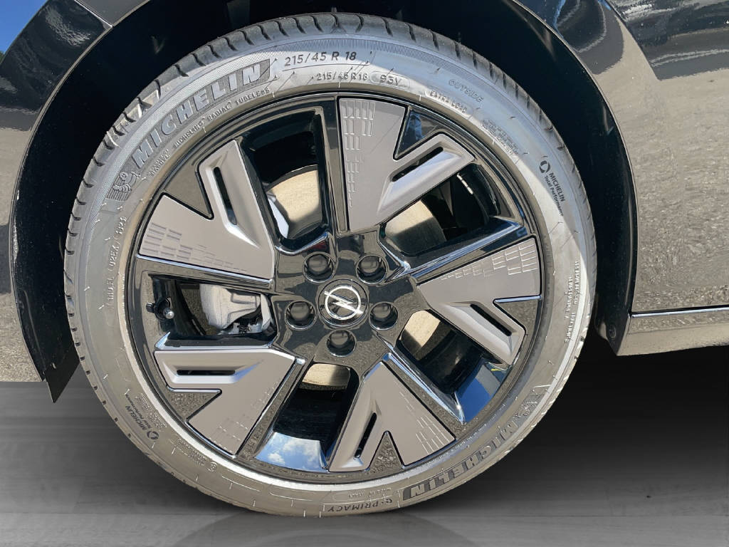 OPEL Astra-e GS-image-9