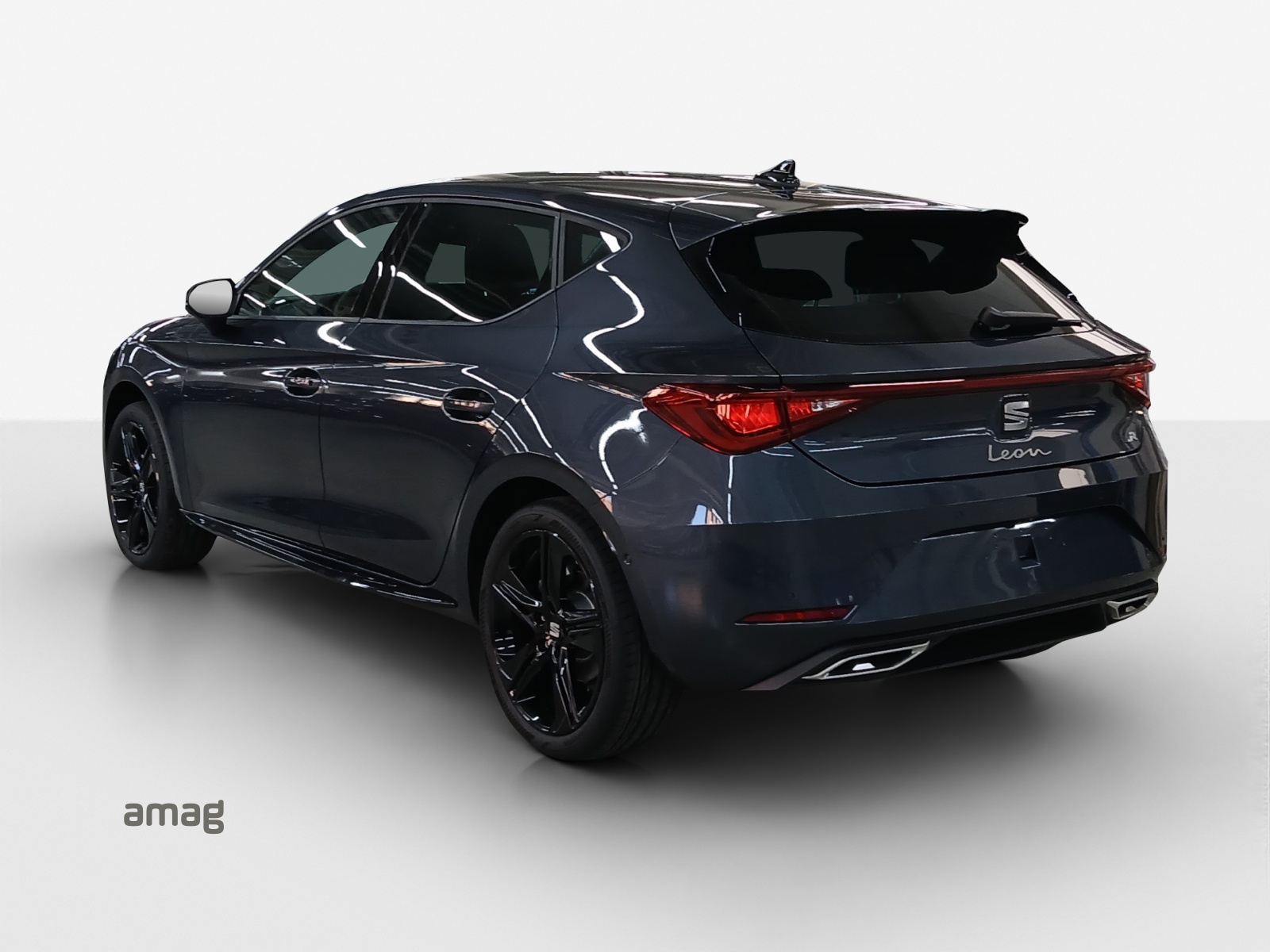 SEAT Leon 1.5 eTSI mHEV DSG 75 Edition-image-2