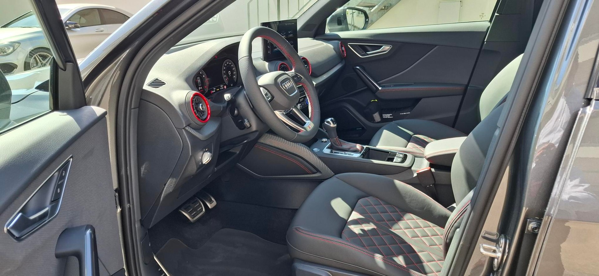 AUDI Q2 40 TFSI S line Attraction quattro S-tronic-image-7