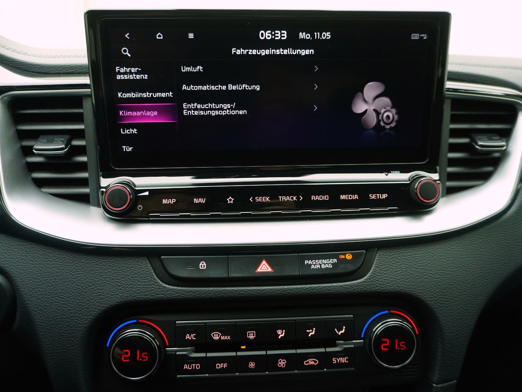 KIA Ceed 1.5 T-GDi MHEV Power-image-17