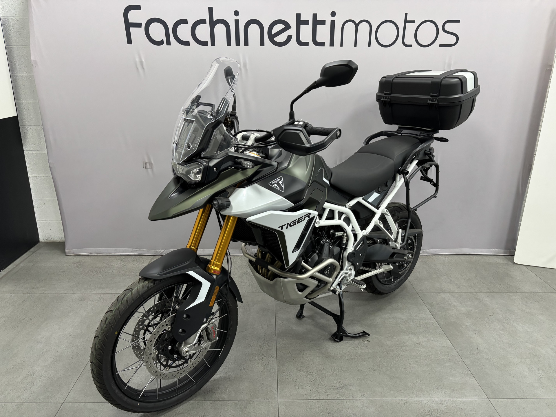 TRIUMPH Tiger 900 Rally Pro-showroom-element-2