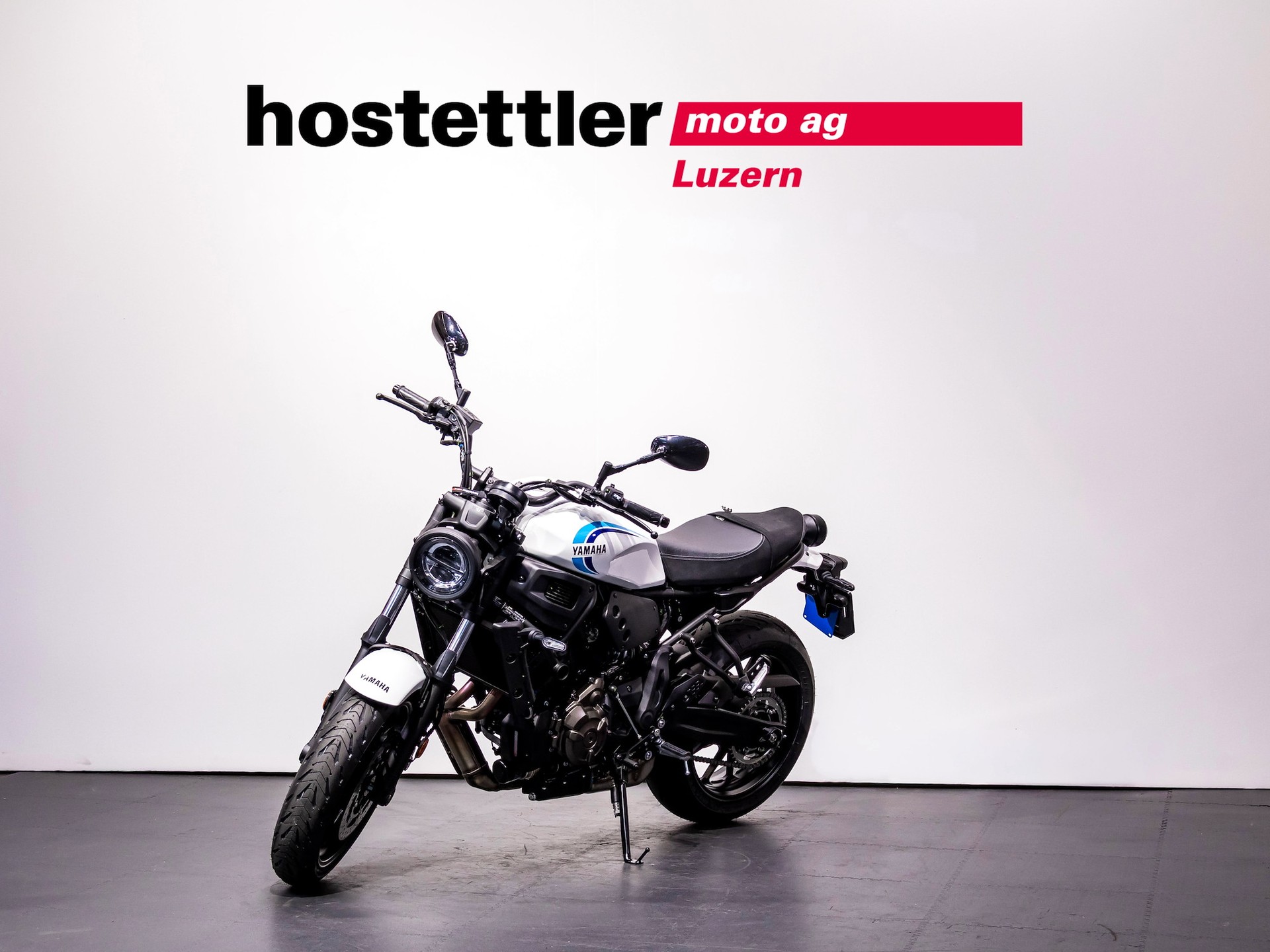 YAMAHA XSR 700-showroom-element-1